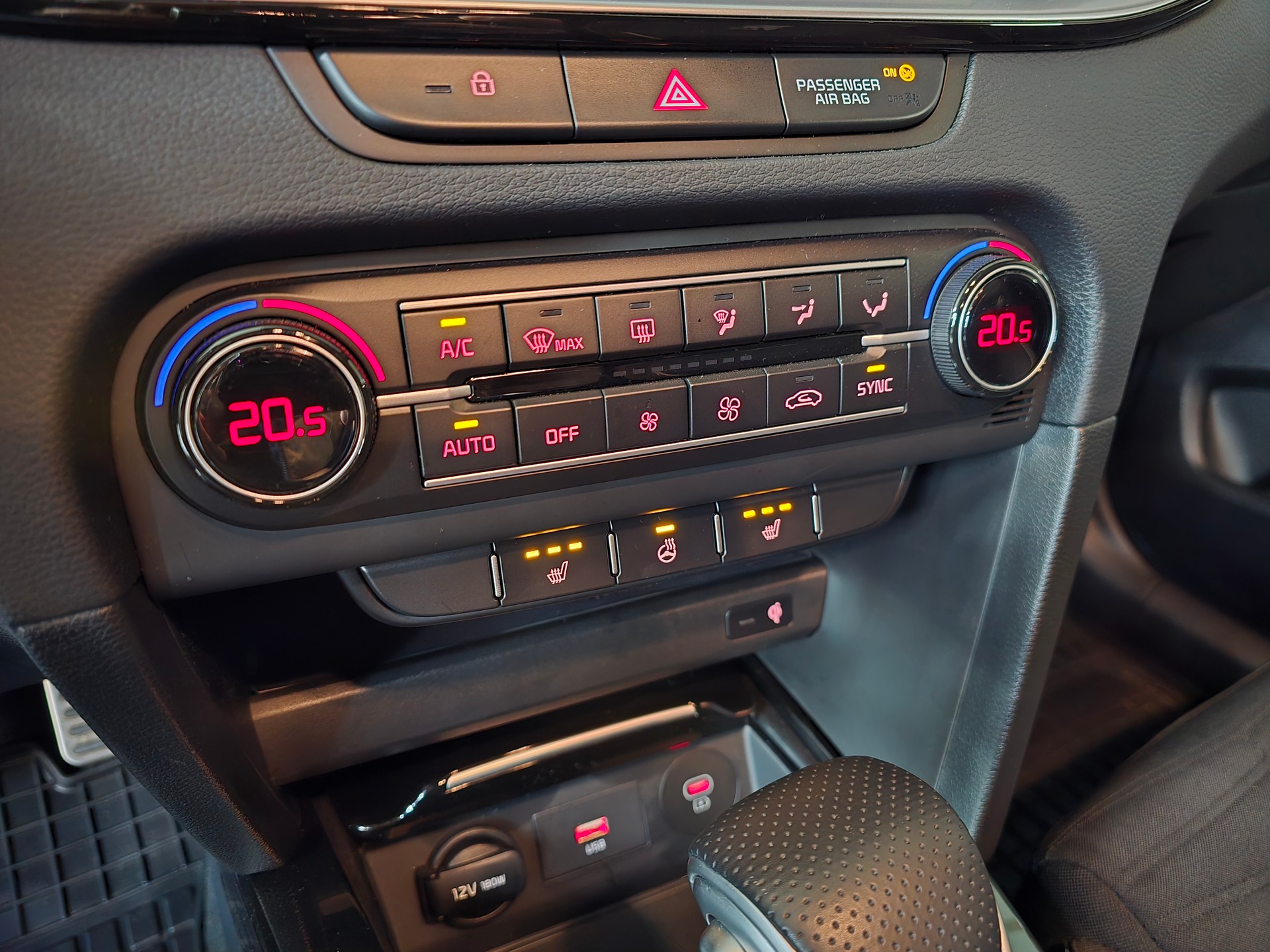 KIA ProCeed 1.5 T-GDi MHEV GT-Line DCT-image-18