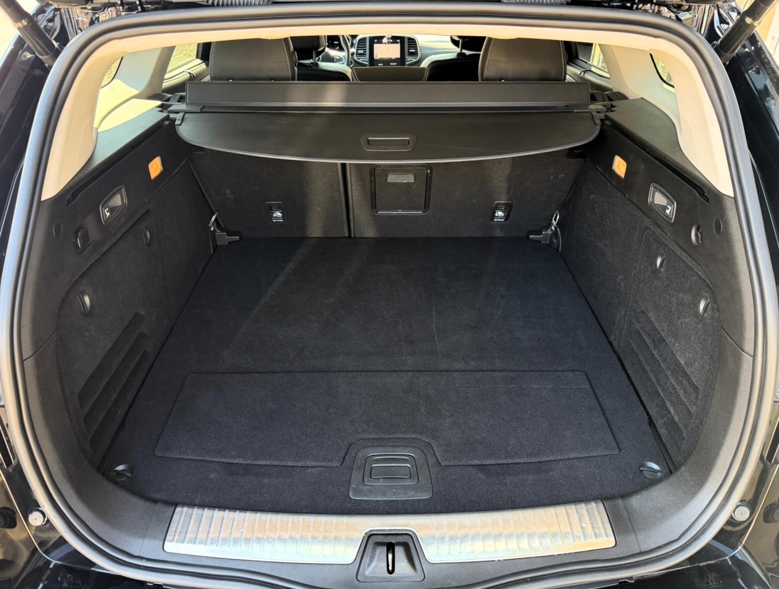 RENAULT Talisman Grandtour 2.0 Blue dCi Intens EDC-image-6