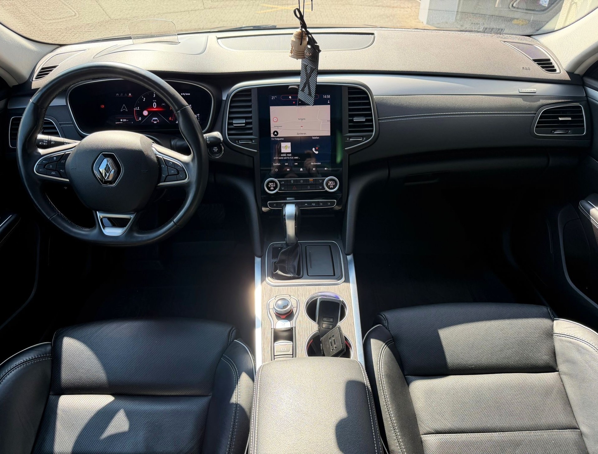 RENAULT Talisman Grandtour 2.0 Blue dCi Intens EDC-image-12