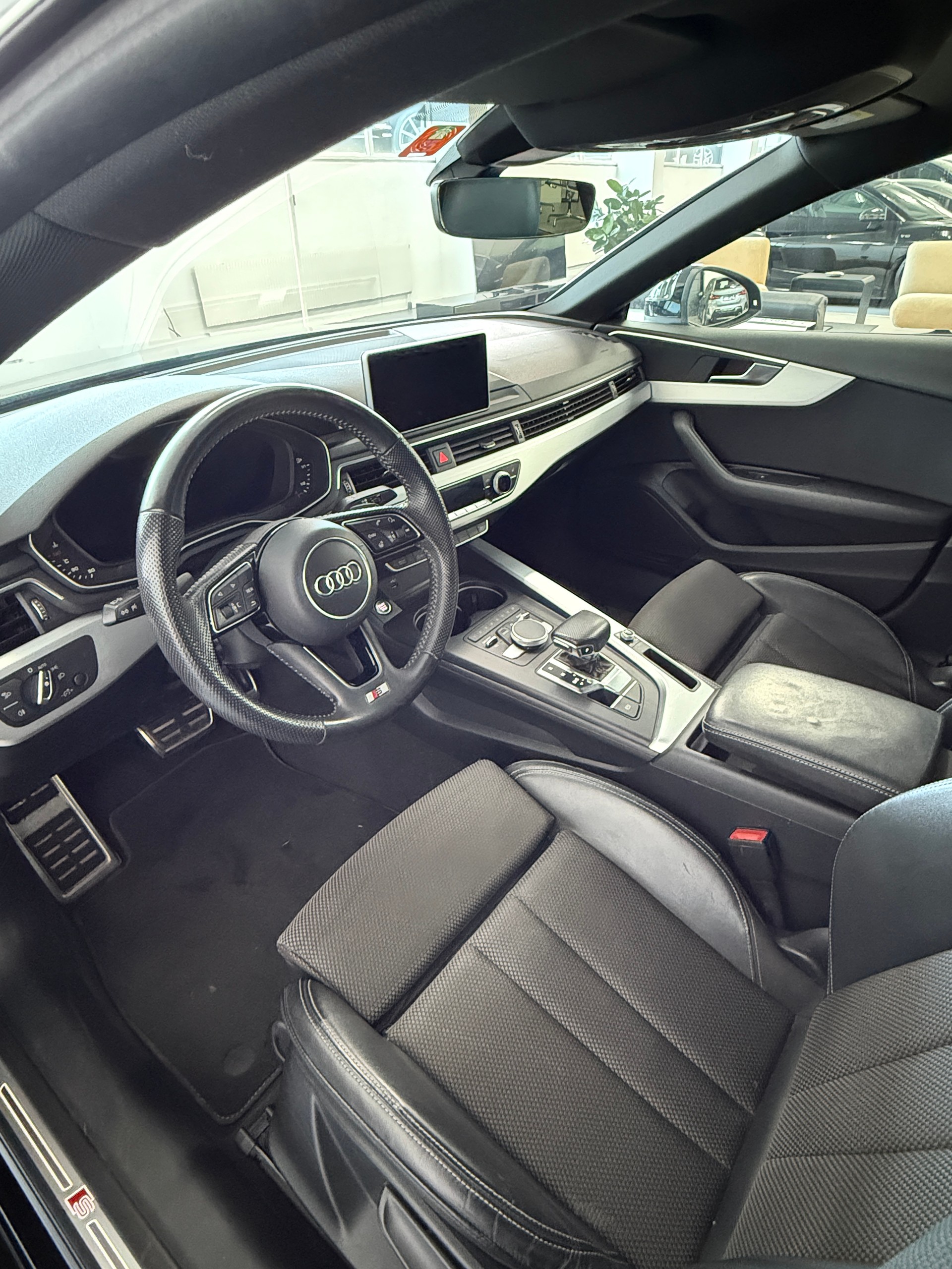 AUDI A5 Sportback 40 TFSI Sport S-tronic-image-6