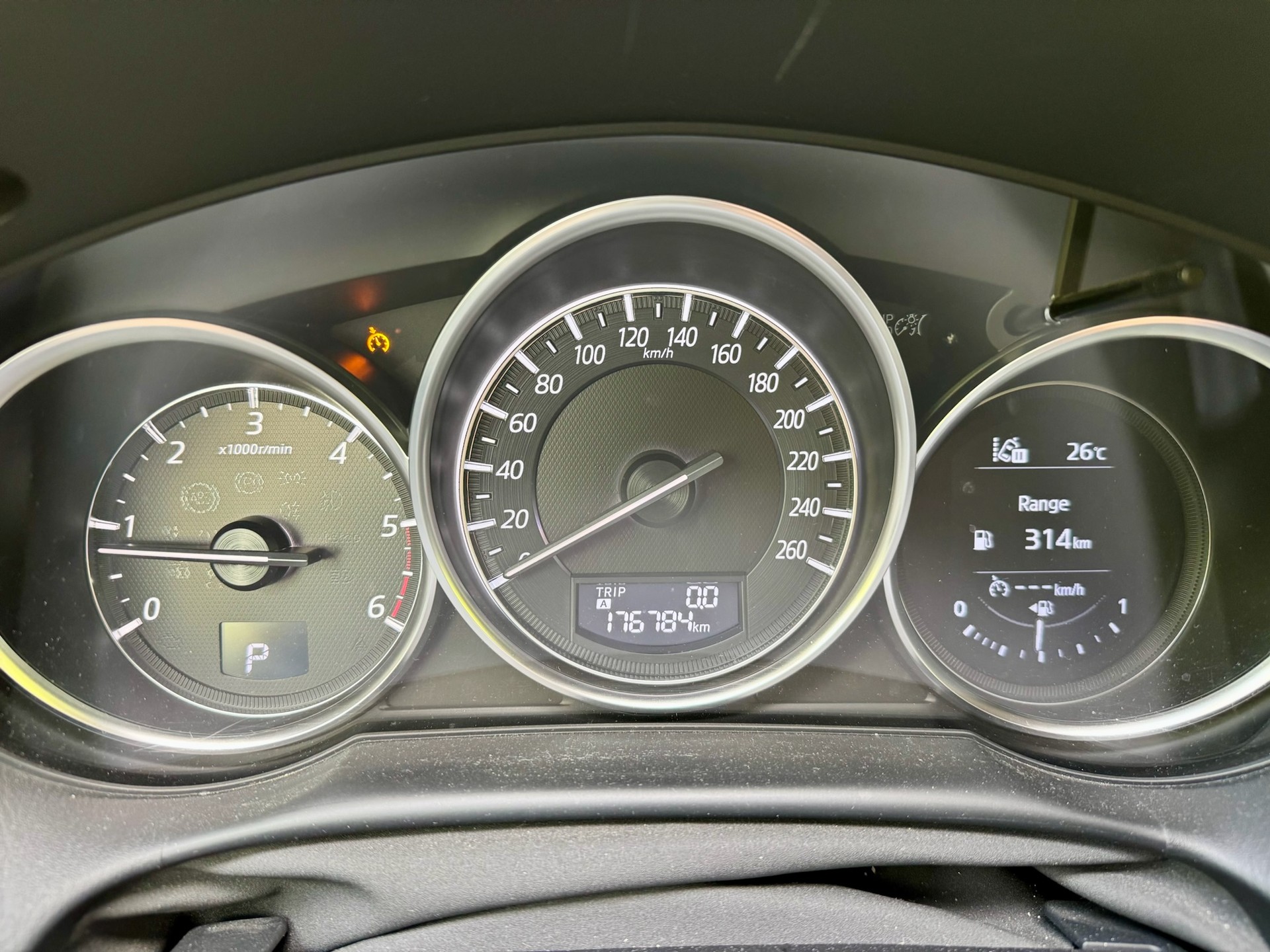 MAZDA CX-5 2.2 D HP Revolution AWD Automatic-image-3
