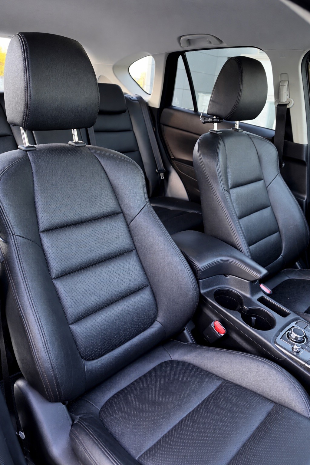 MAZDA CX-5 2.2 D HP Revolution AWD Automatic-image-5