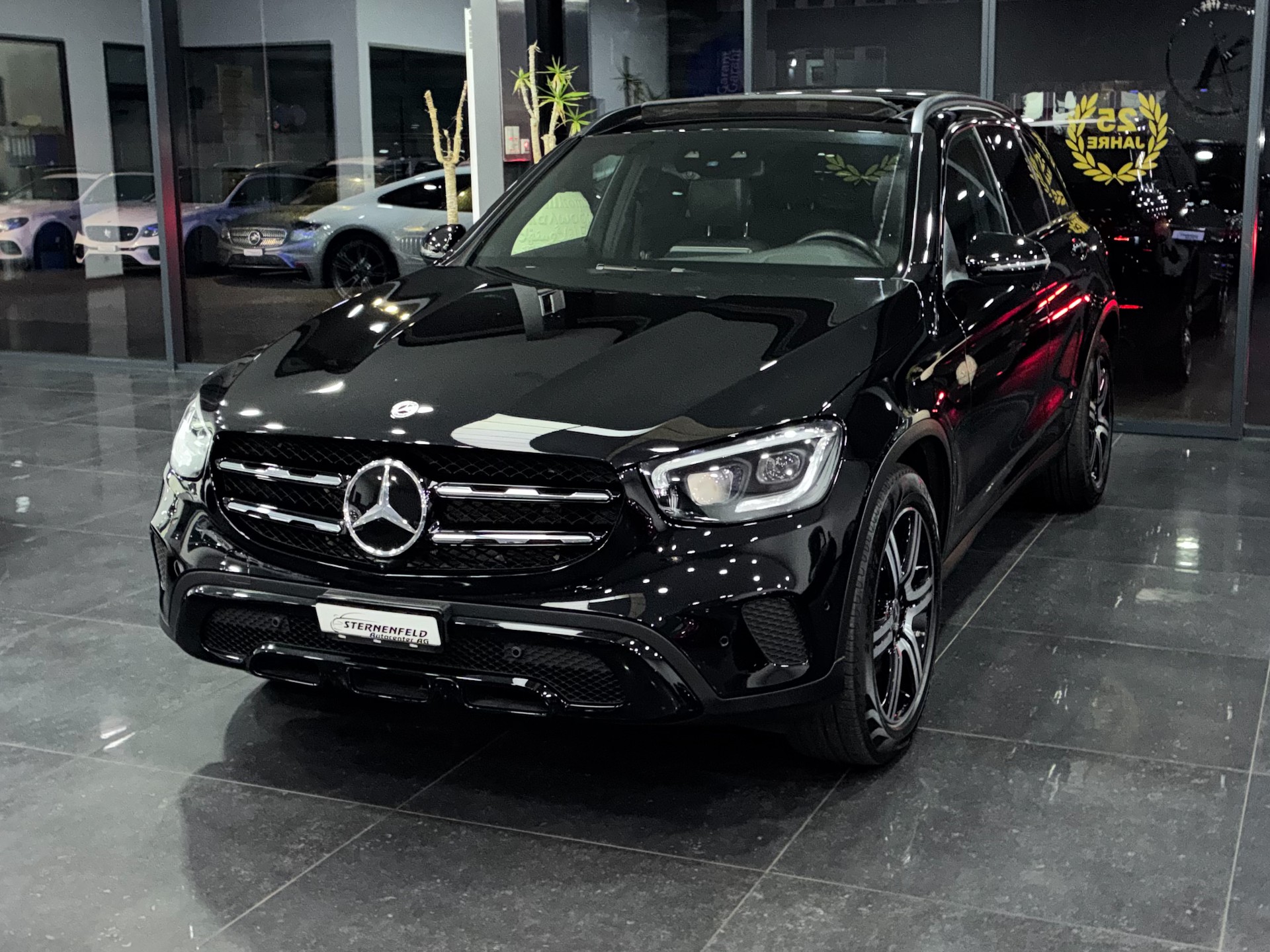 MERCEDES-BENZ GLC 220 d AMG Line 4Matic 9G-Tronic-image-0