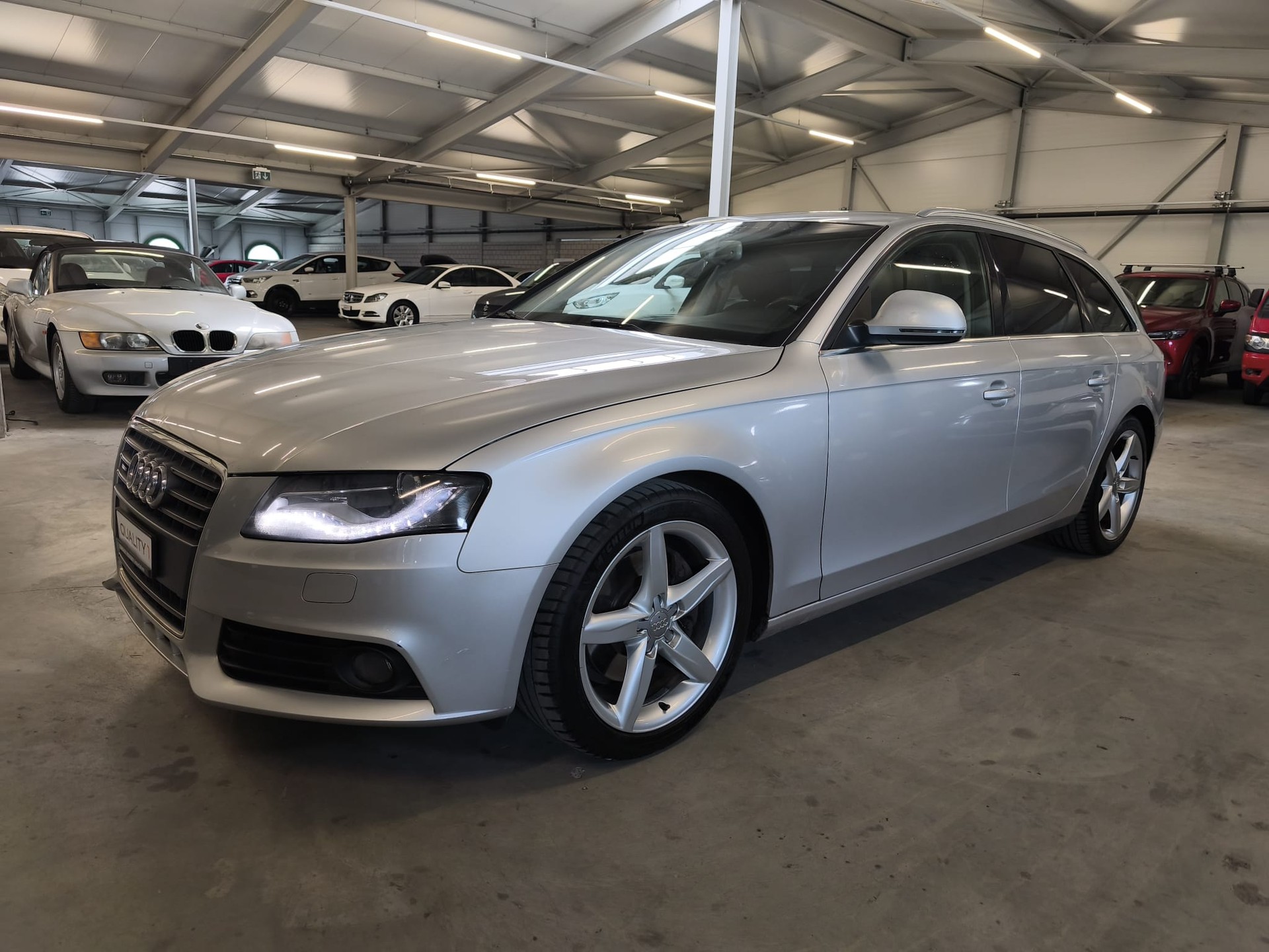 AUDI A4 Avant 2.0 TFSI quattro-image-5