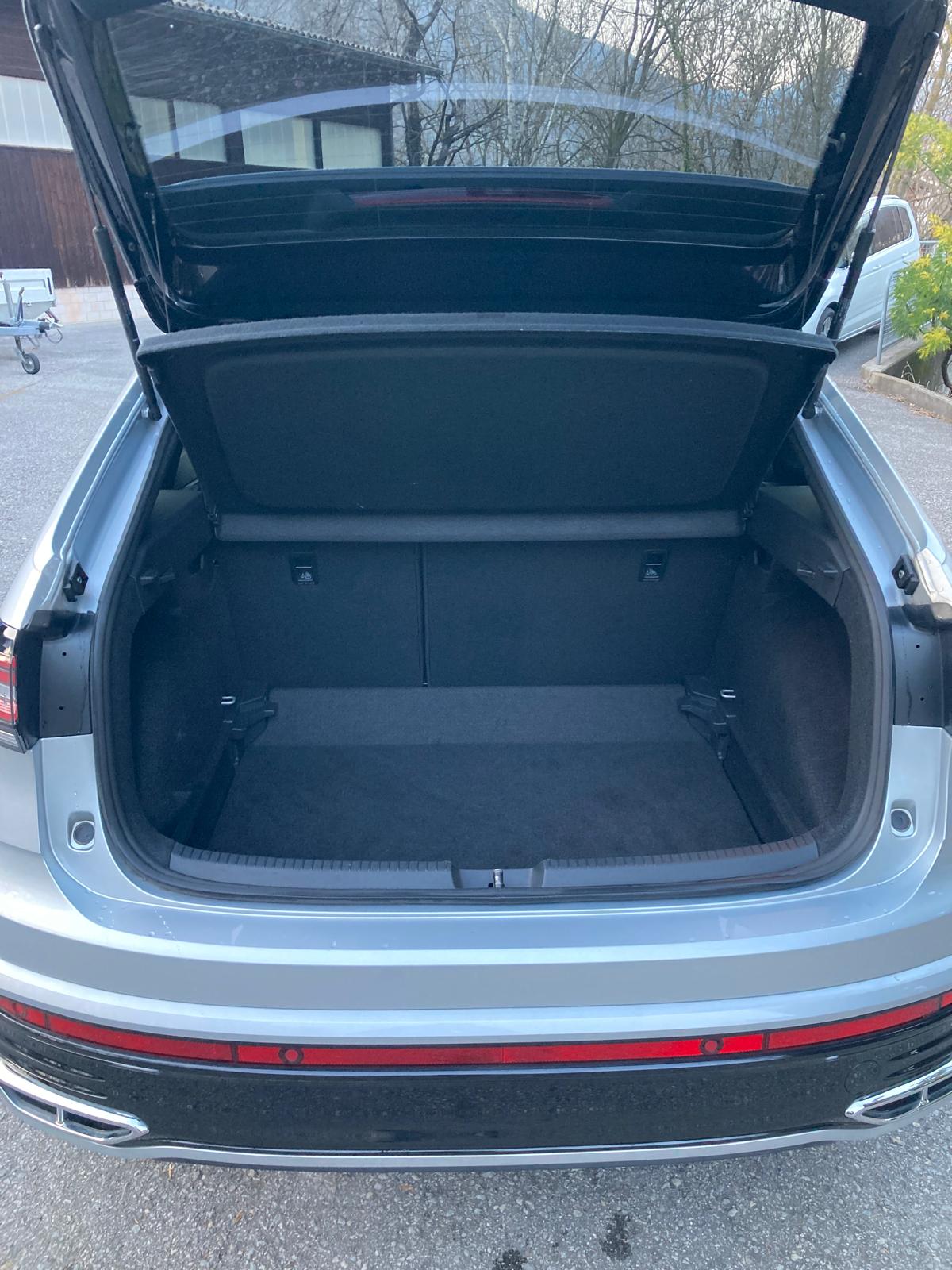 VW Taigo 1.0 TSI R-Line DSG-image-12