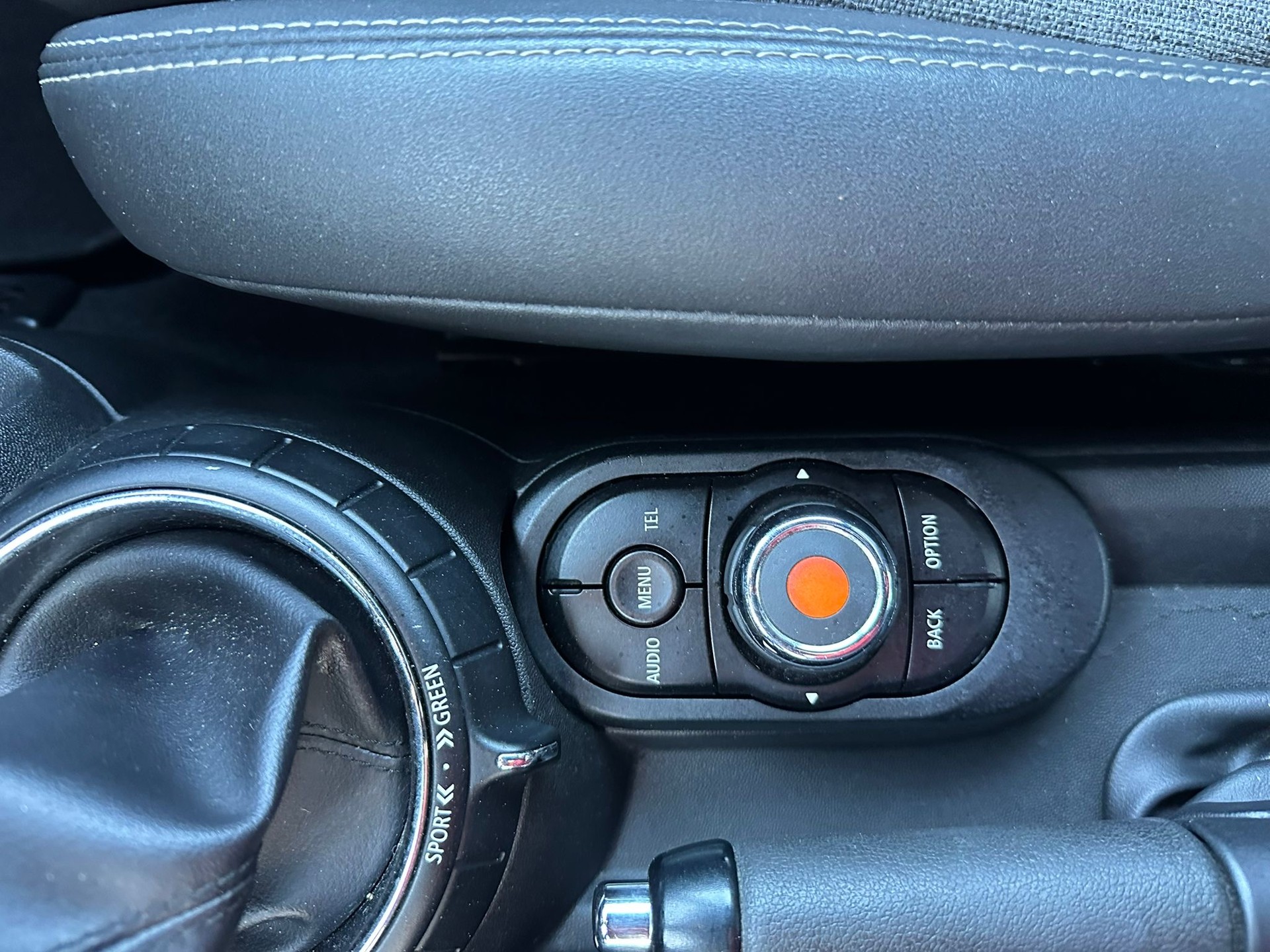 MINI Cooper-image-13