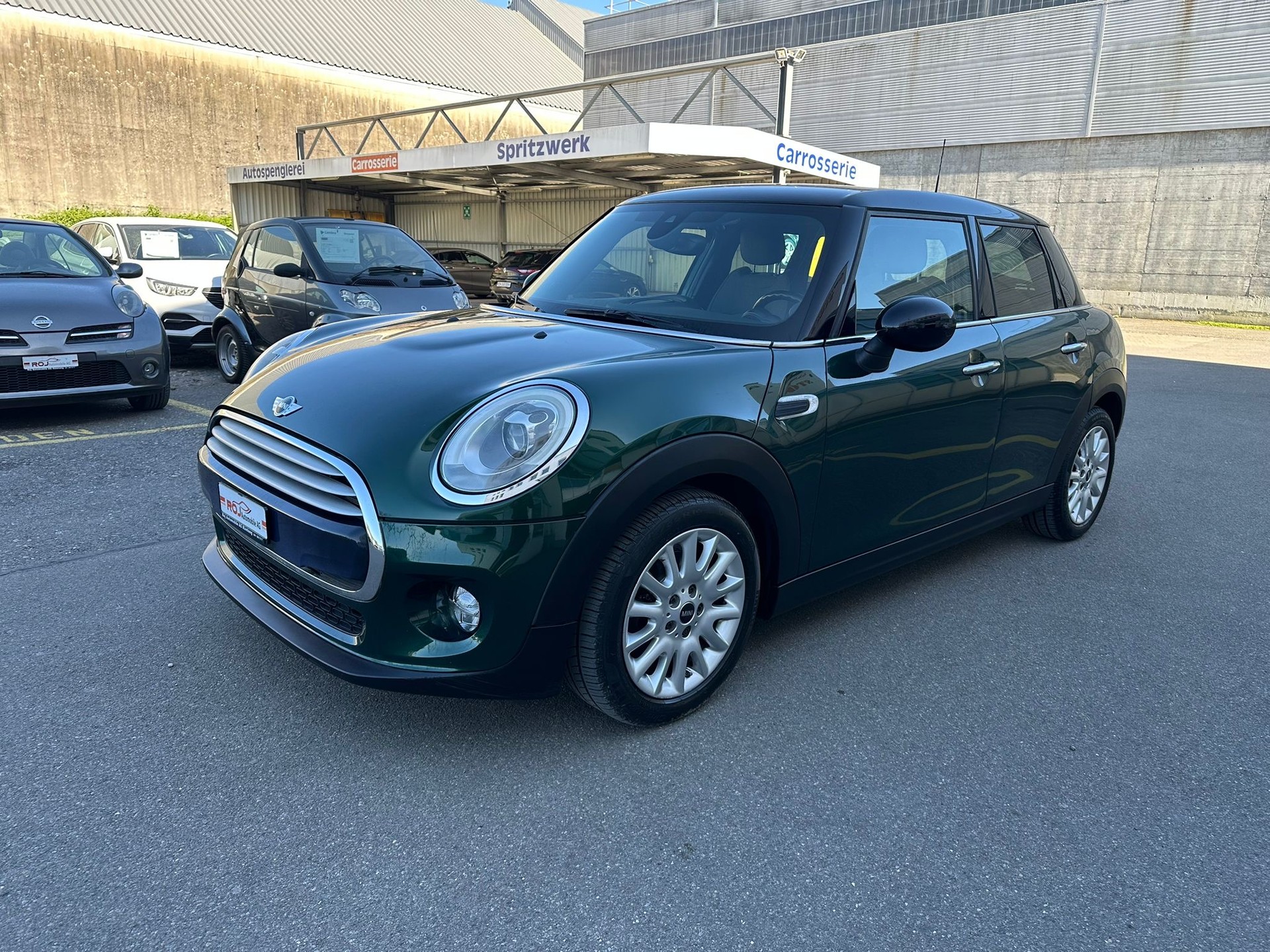 MINI Cooper-image-1