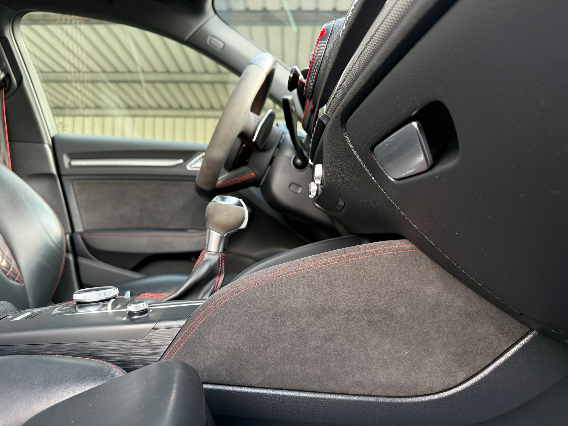 AUDI RS3 Sportback 2.5 TSI quattro S-tronic ***MAXTON DESIGN EXTERIEUR***-image-17