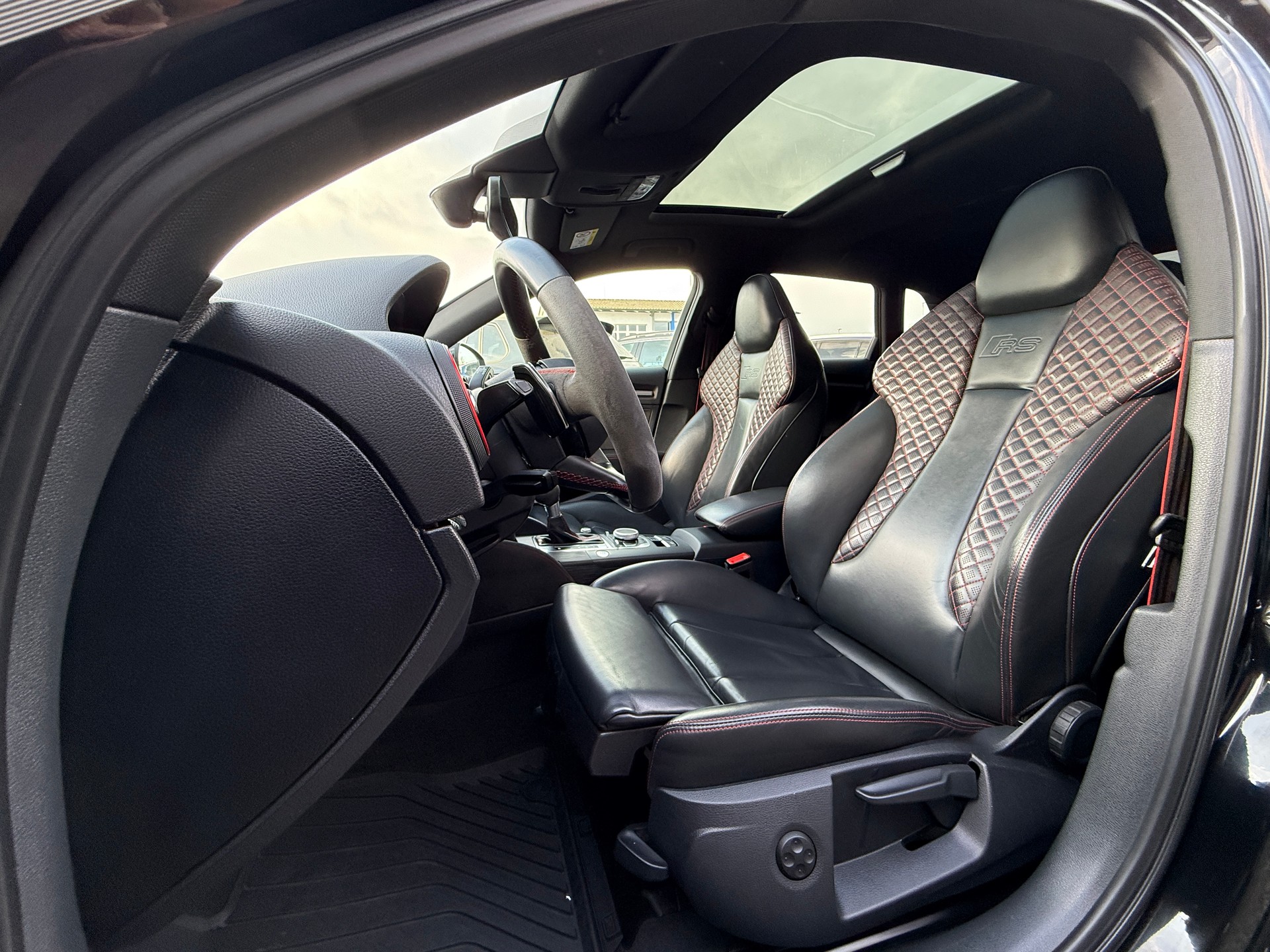 AUDI RS3 Sportback 2.5 TSI quattro S-tronic ***MAXTON DESIGN EXTERIEUR***-image-8