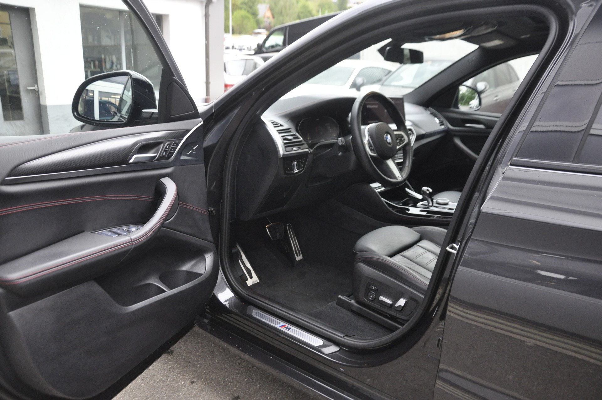 BMW X4 xDrive 48V 20d M Sport Steptronic I Anhängerkupplung-image-3