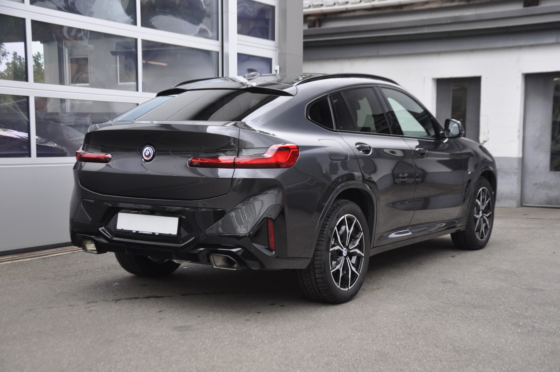 BMW X4 xDrive 48V 20d M Sport Steptronic I Anhängerkupplung-image-2