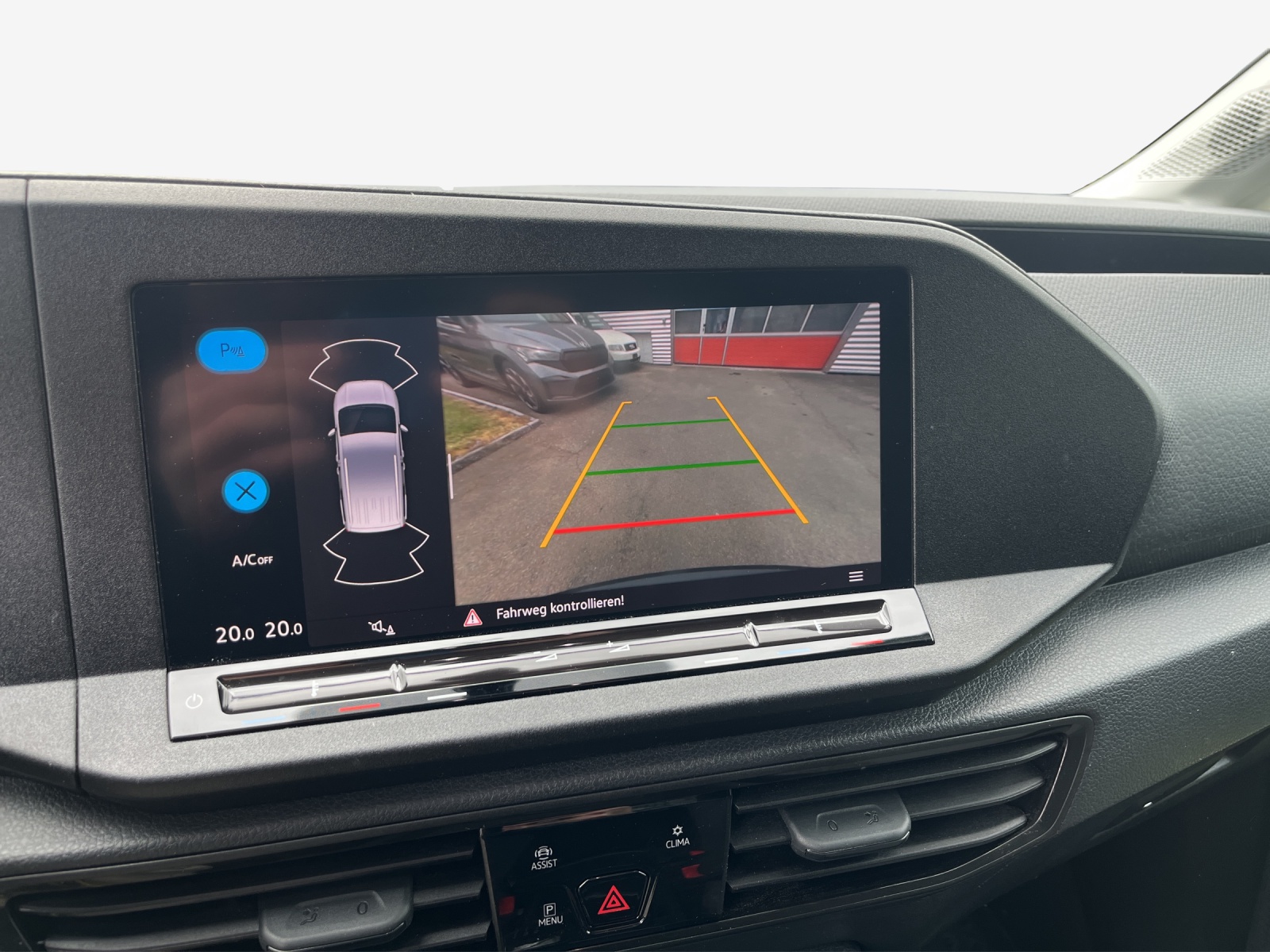 VW Caddy Cargo 2.0TDI 4Motion-image-15