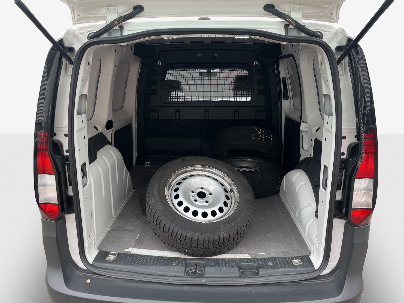 VW Caddy Cargo 2.0TDI 4Motion-image-12