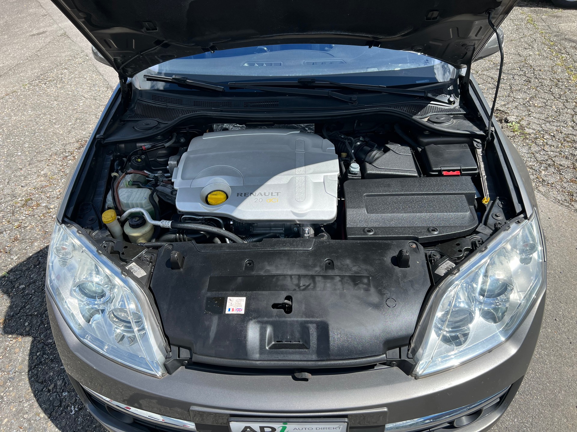 RENAULT Laguna 2.0 dCi Dynamique Automatic-image-13