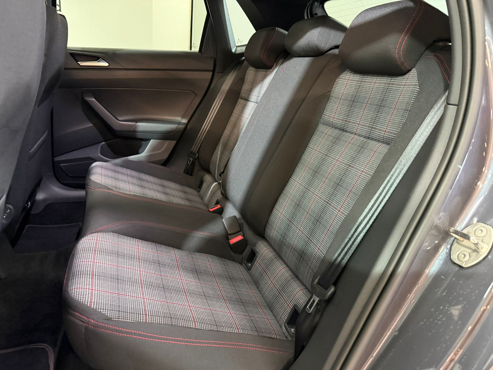 VW Polo 2.0 TSI GTI DSG-image-6