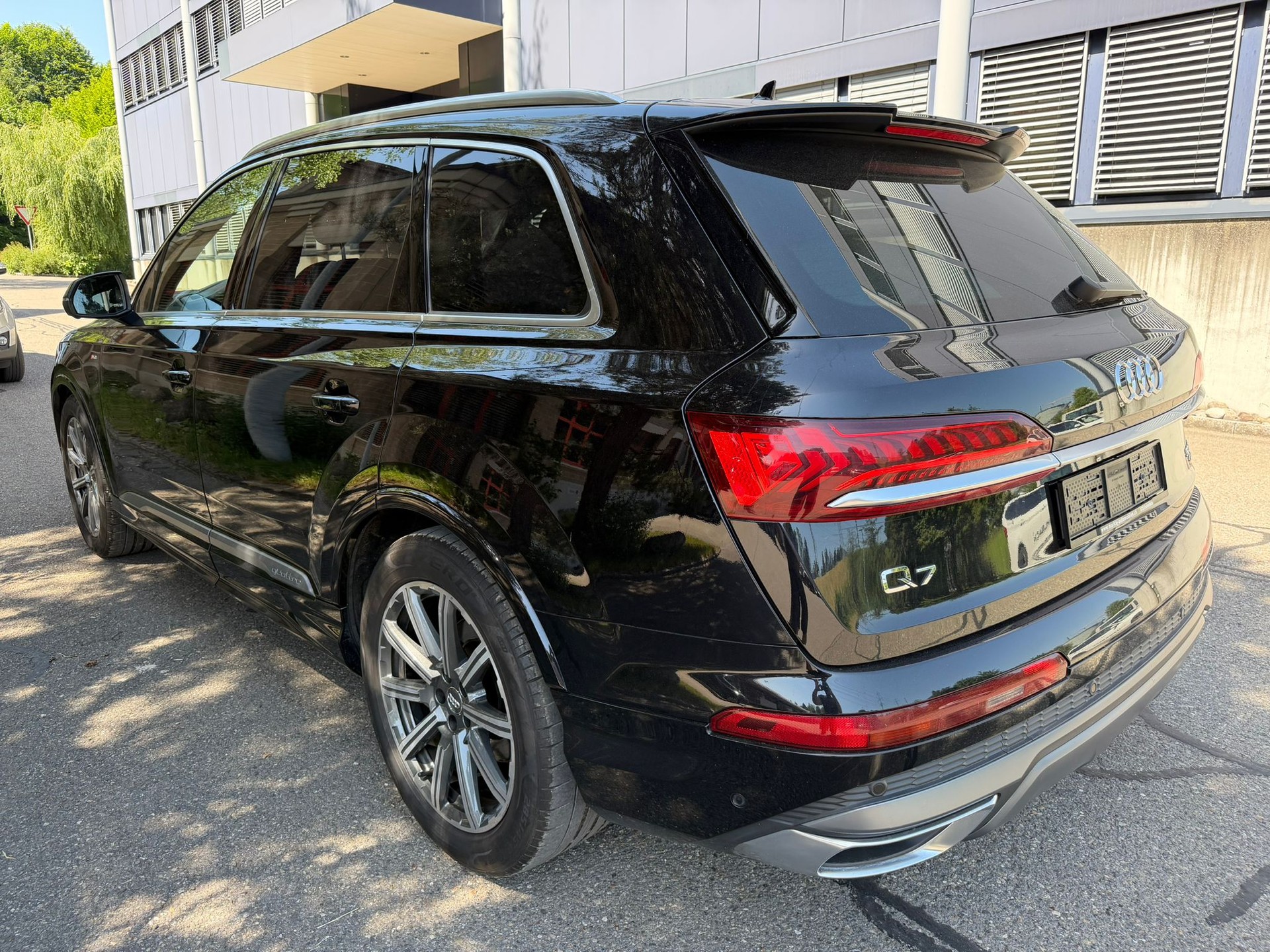 AUDI Q7 50 TDI quattro S Line tiptronic-image-5