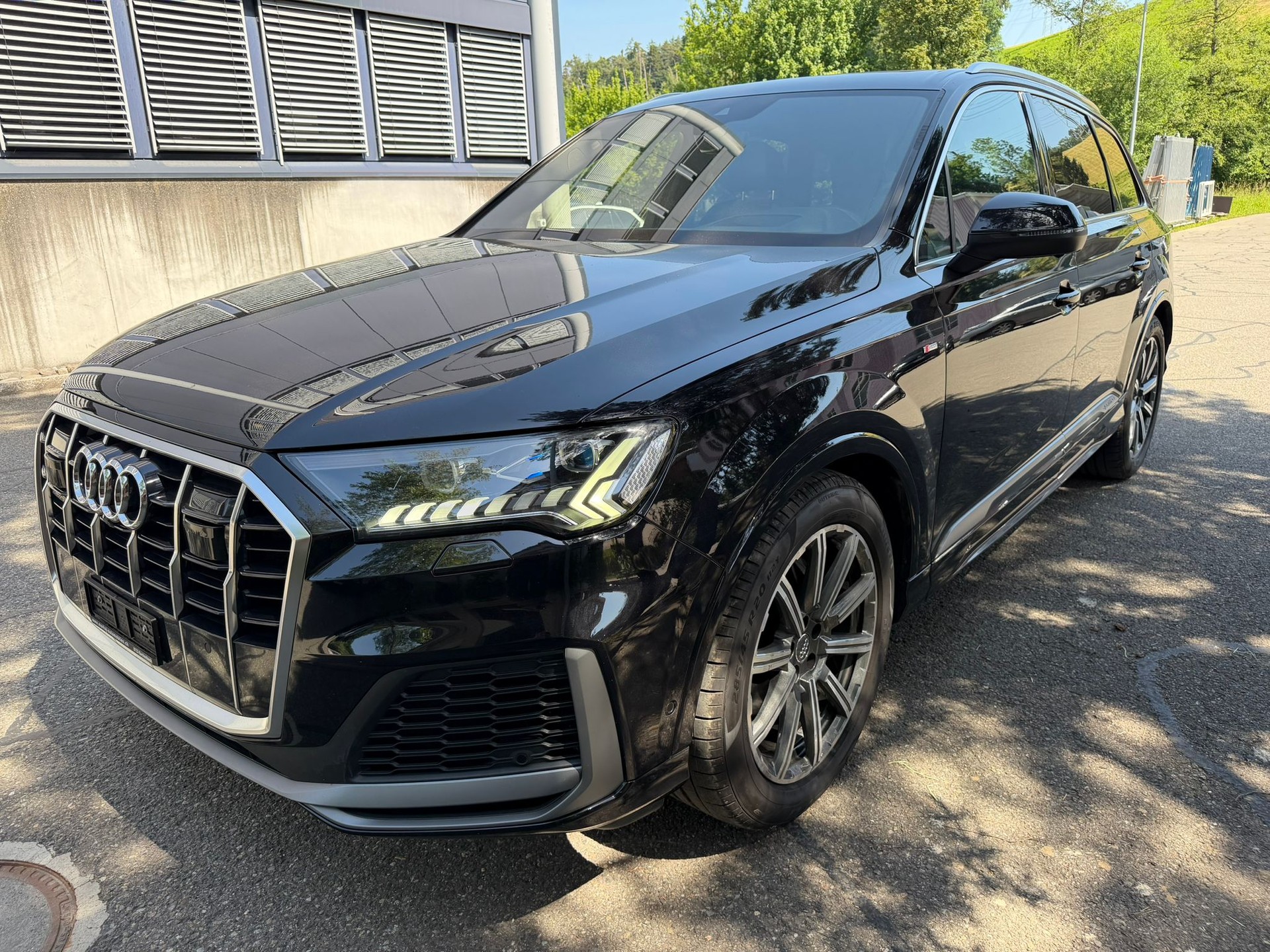 AUDI Q7 50 TDI quattro S Line tiptronic-image-1