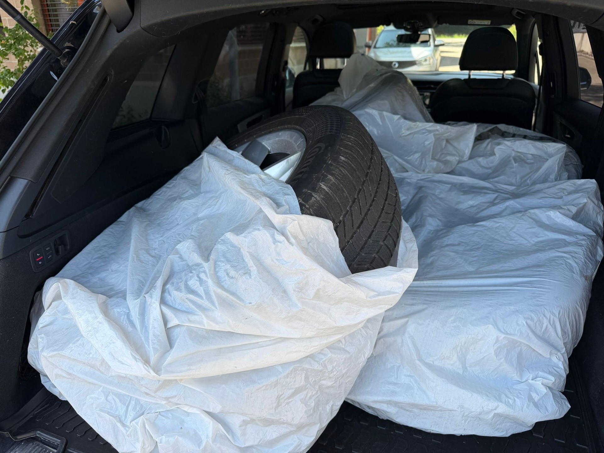 AUDI Q7 50 TDI quattro S Line tiptronic-image-12