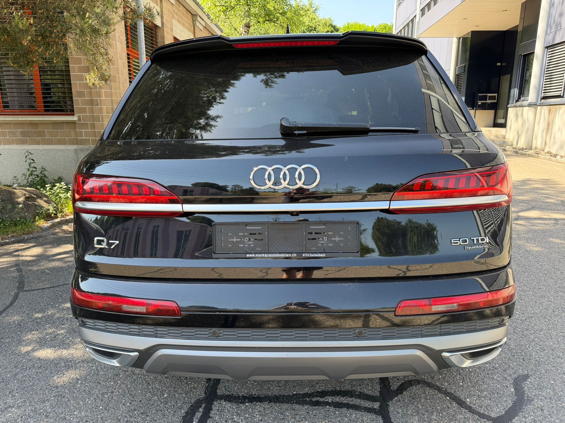 AUDI Q7 50 TDI quattro S Line tiptronic-image-3