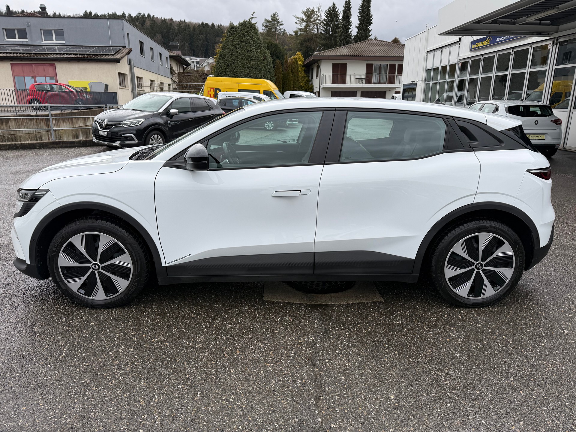 RENAULT Mégane E-TECH EV60 Evolution ER-showroom-element-2