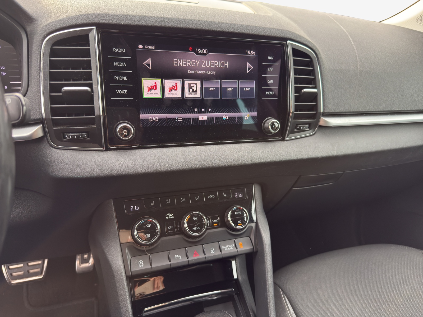 SKODA Karoq 2.0 TDI Drive 4x4 DSG-image-10