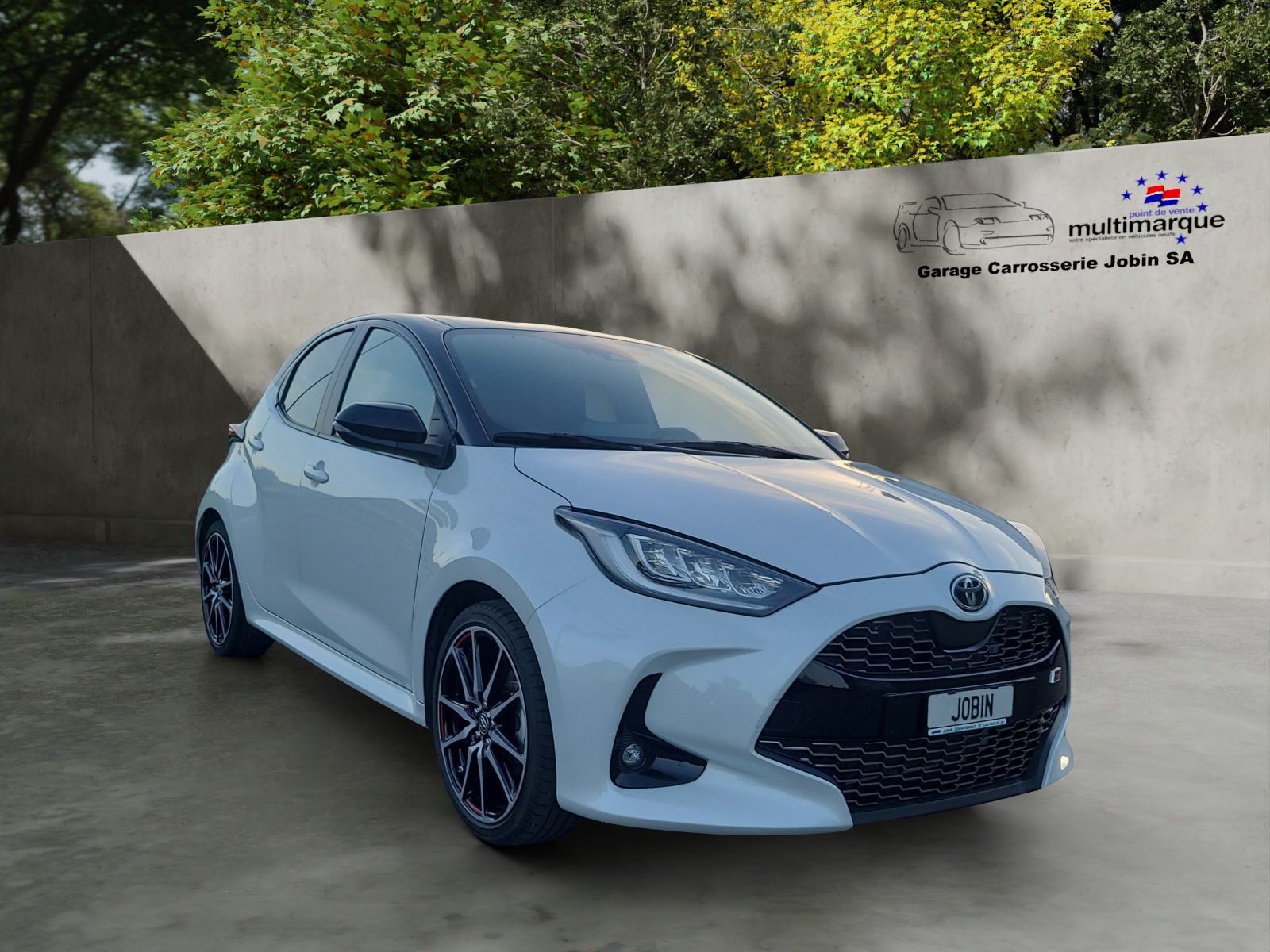 TOYOTA Yaris 1.5 GR Sport e-CVT-image-15