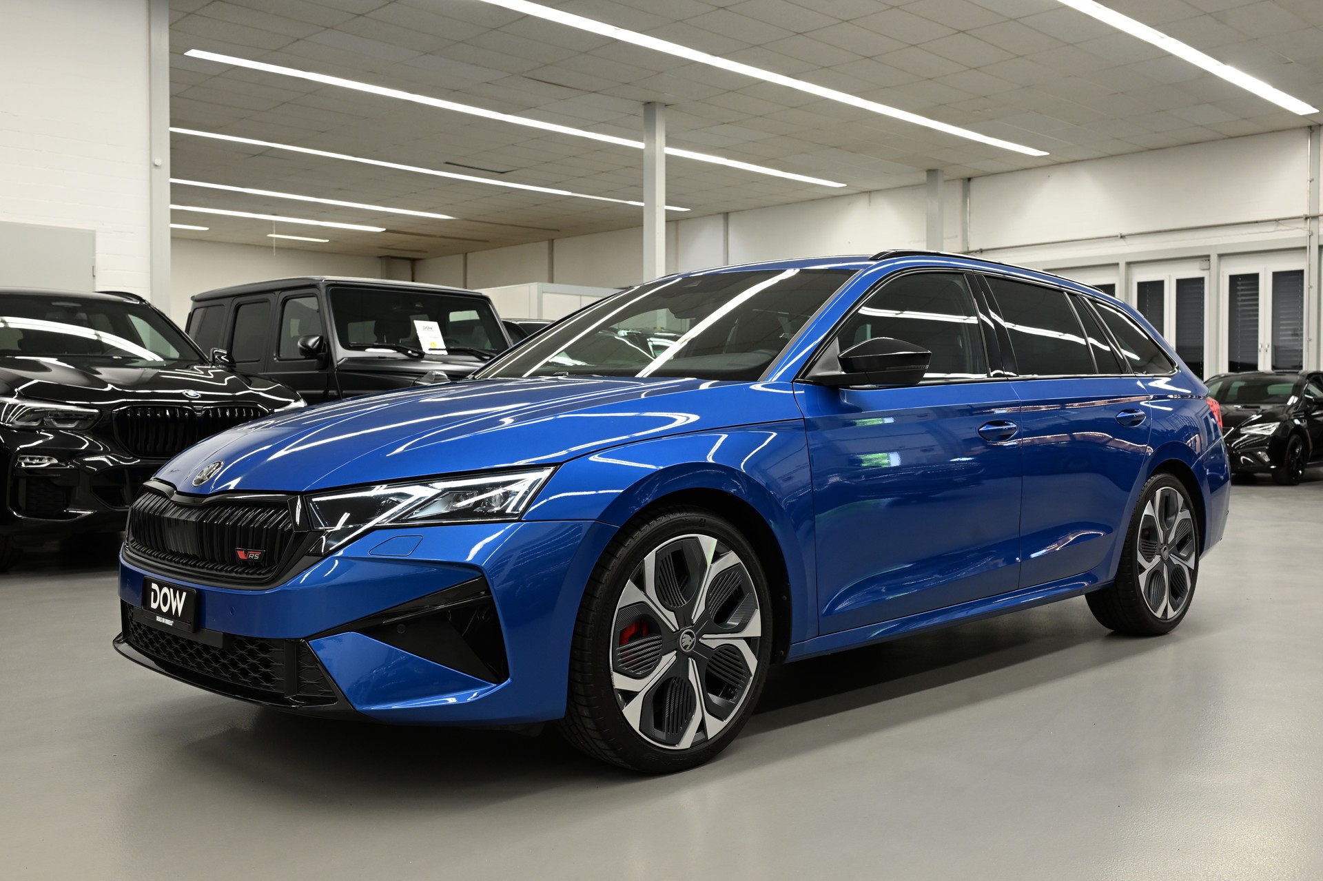SKODA Octavia Combi 2.0 TSI RS DSG-showroom-element-2