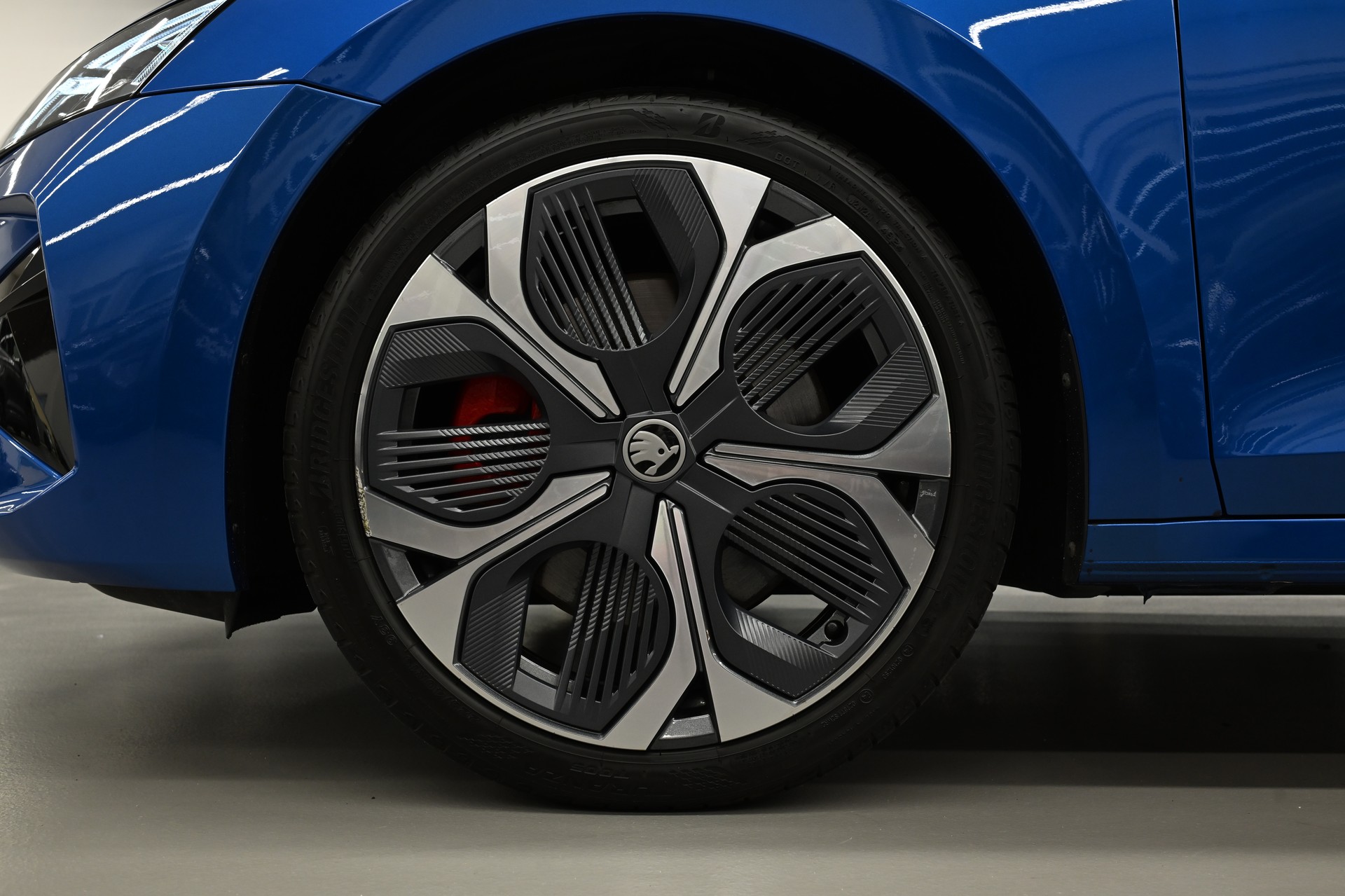 SKODA Octavia Combi 2.0 TSI RS DSG-image-9