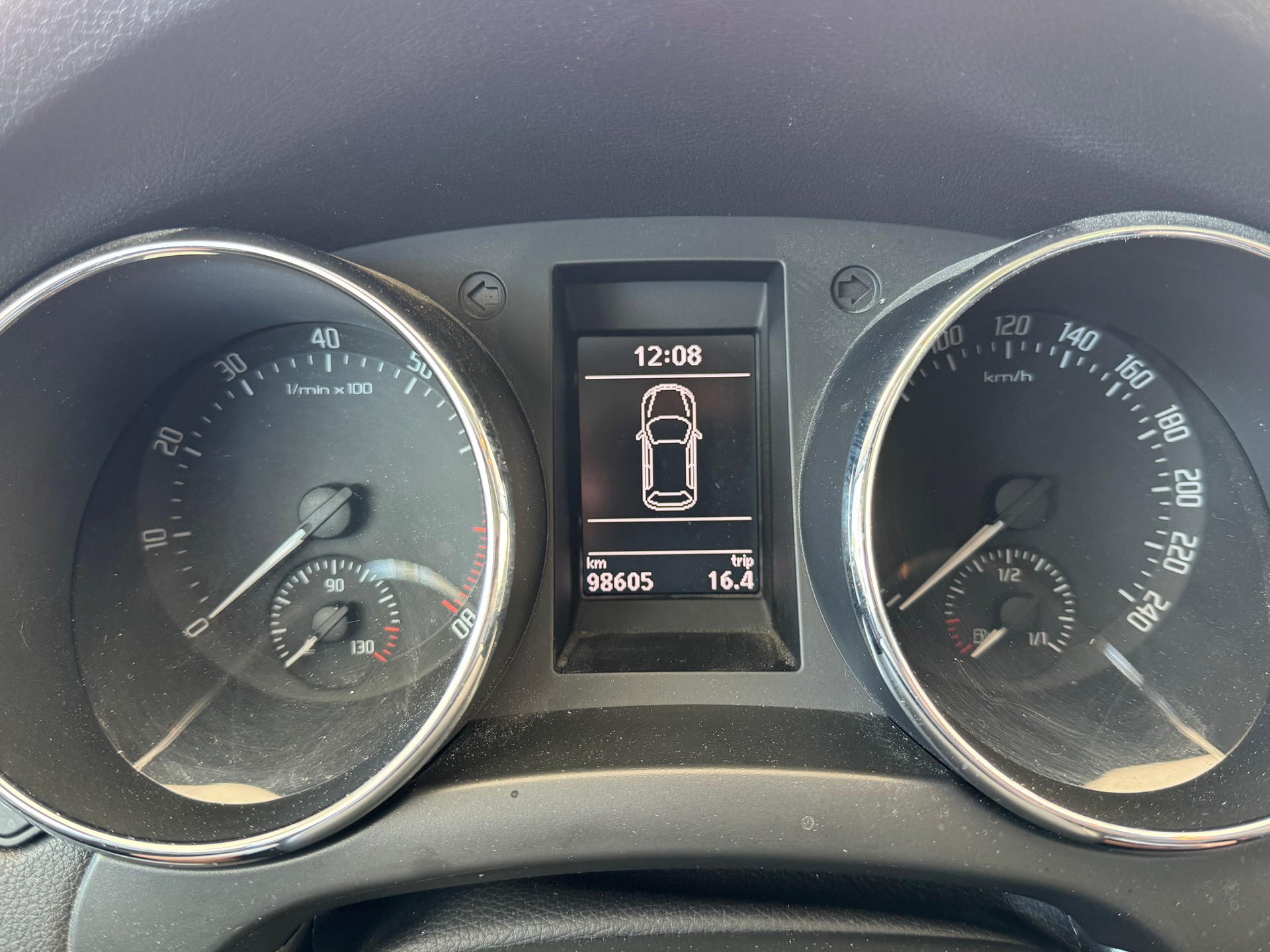 SKODA Yeti 1.4 TSI Ambition 4x4 DSG-image-7