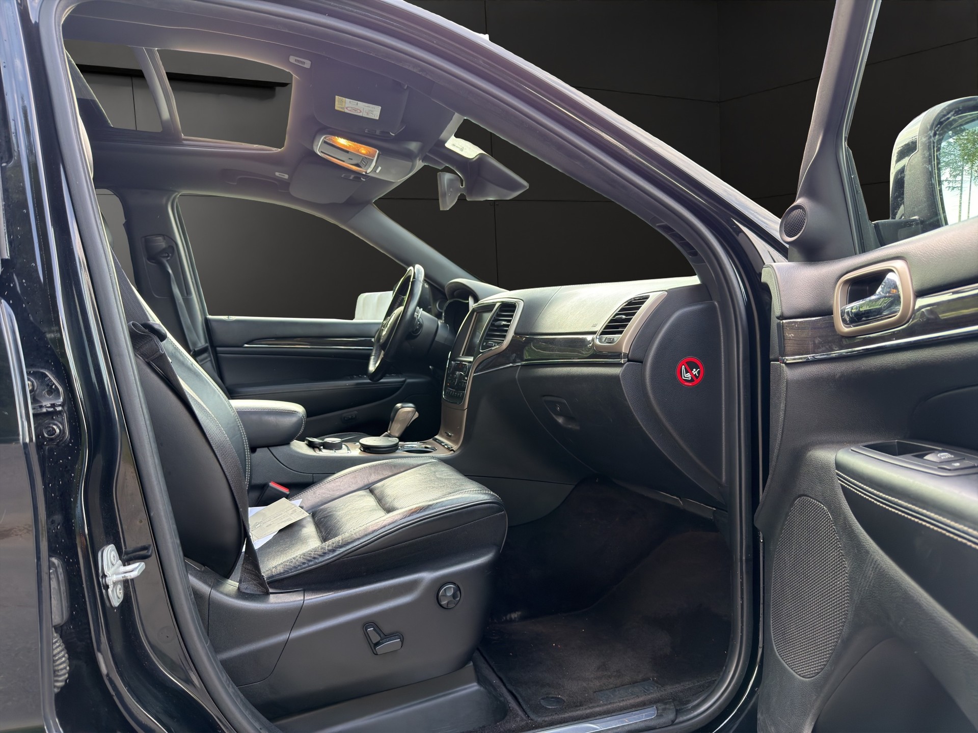 JEEP Grand Cherokee 3.0 CRD Overland Automatic-image-5