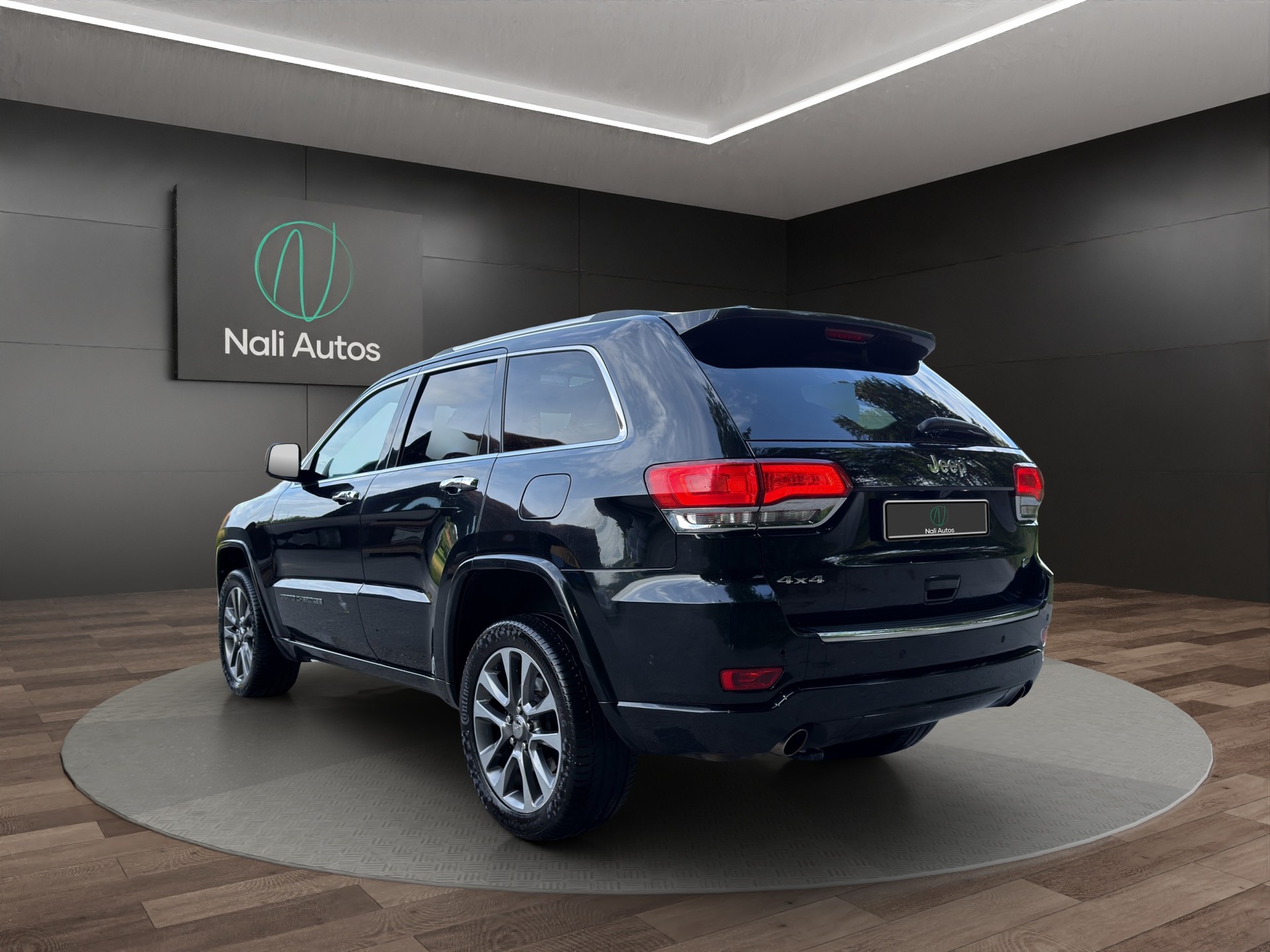 JEEP Grand Cherokee 3.0 CRD Overland Automatic-image-4