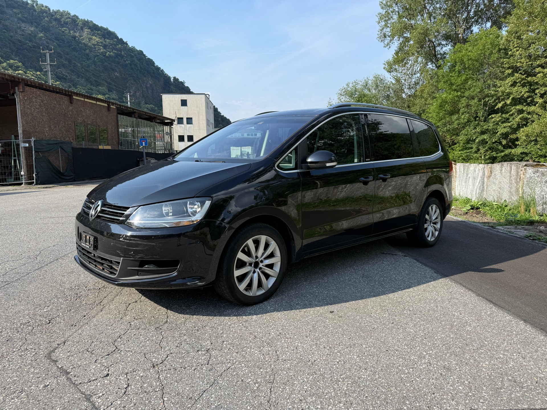 VW SHARAN