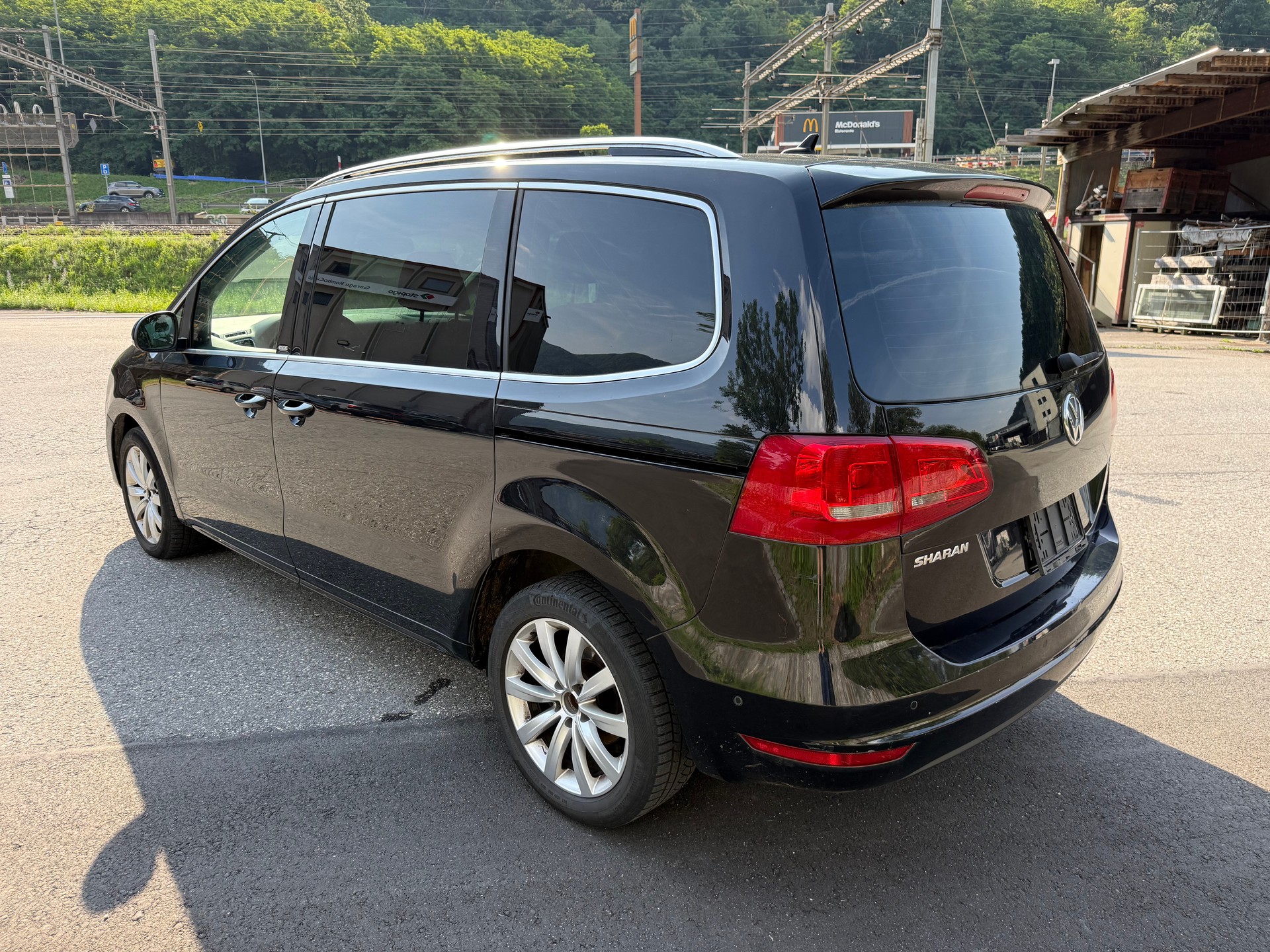 VW SHARAN-image-5
