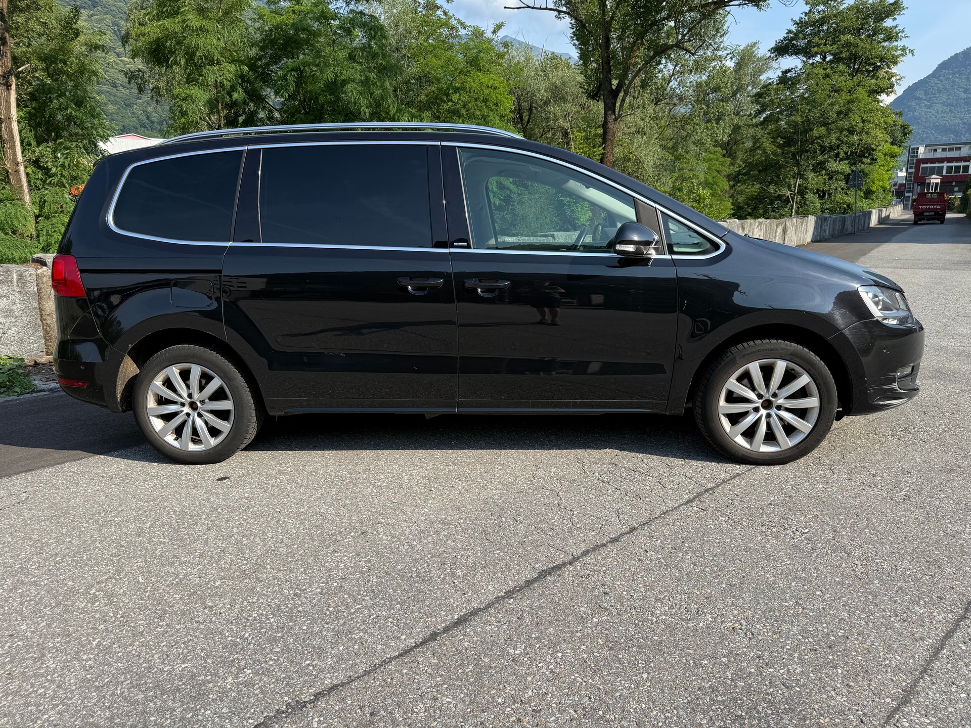 VW SHARAN-image-2