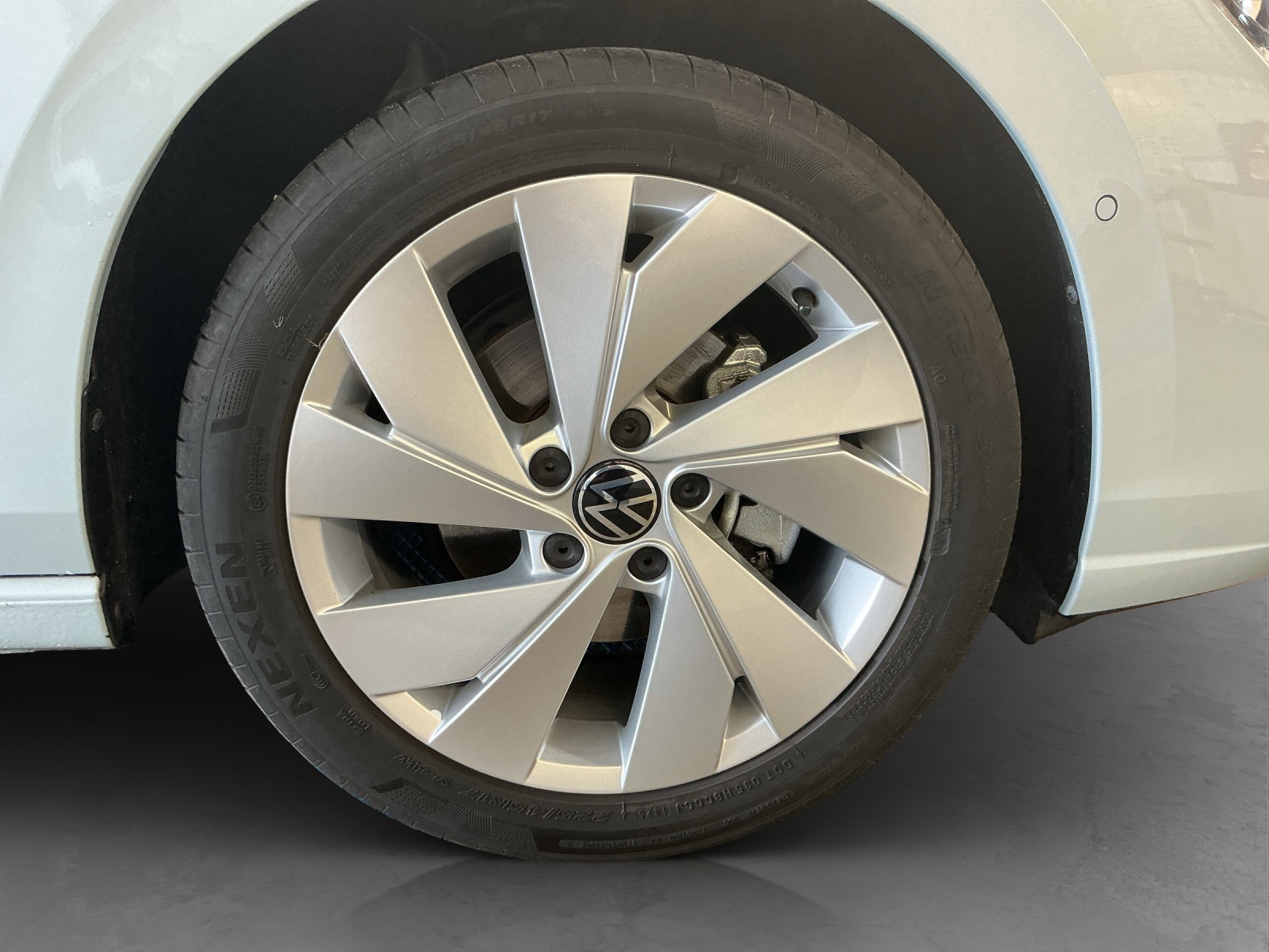 VW Golf 1.5 e TSI mHEV Life DSG-image-11