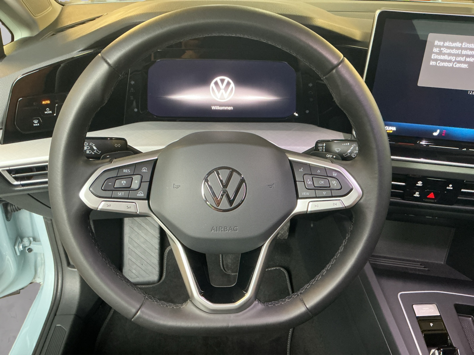 VW Golf 1.5 e TSI mHEV Life DSG-image-5