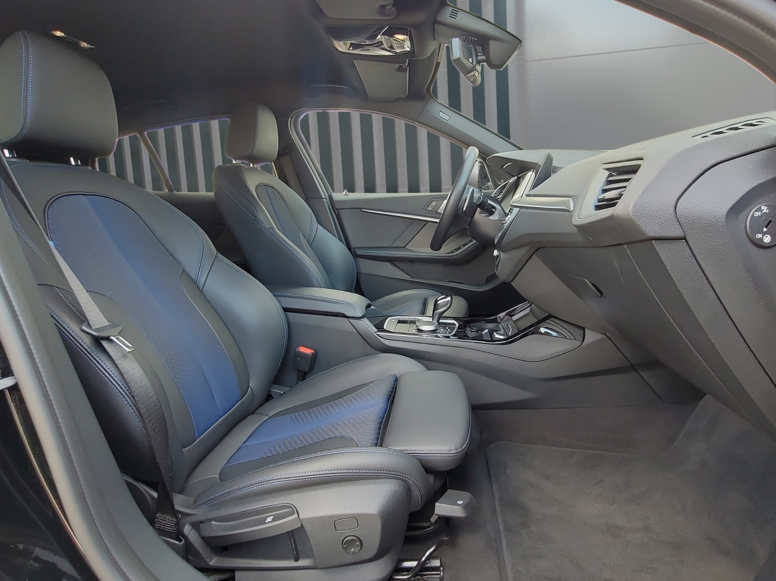 BMW 120d xDrive Pure M Sport-image-18
