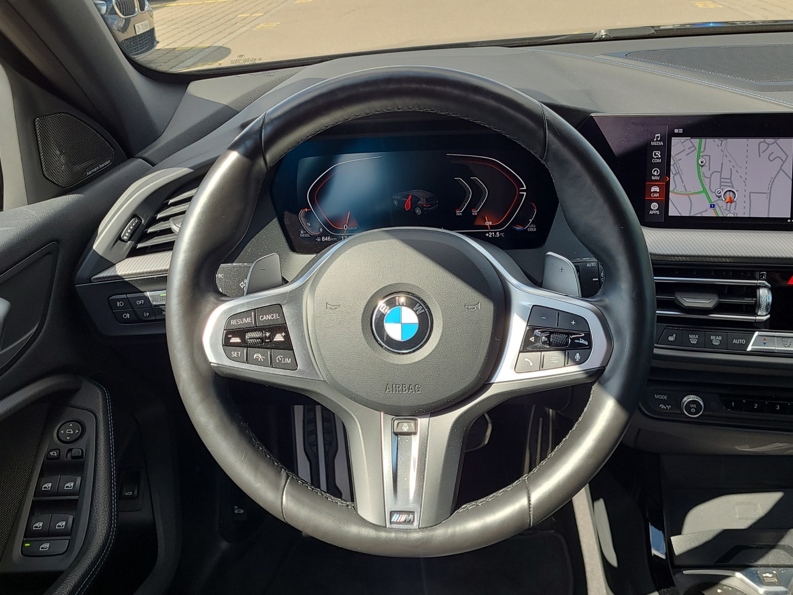 BMW 120d xDrive Pure M Sport-image-10