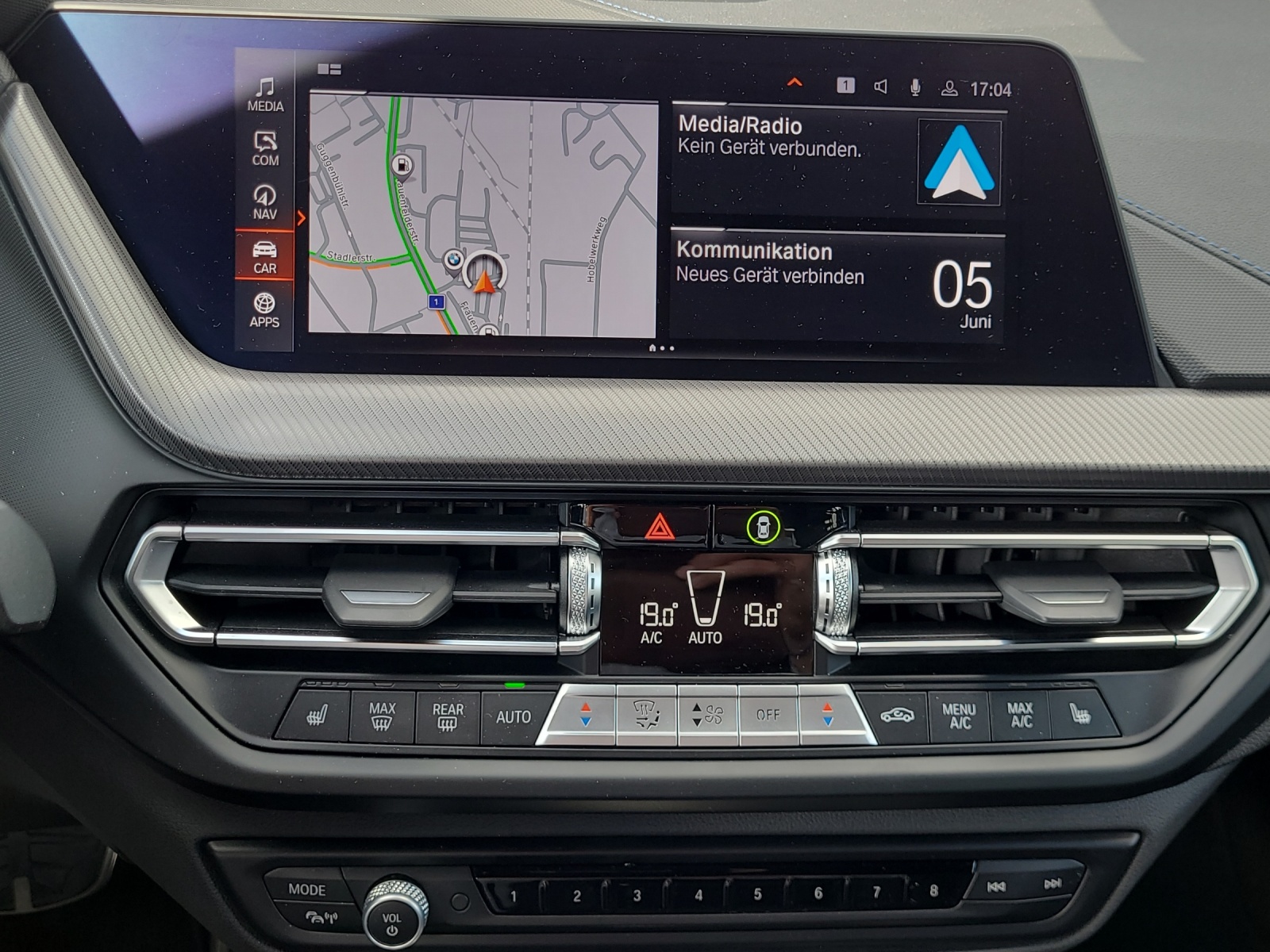 BMW 120d xDrive Pure M Sport-image-12