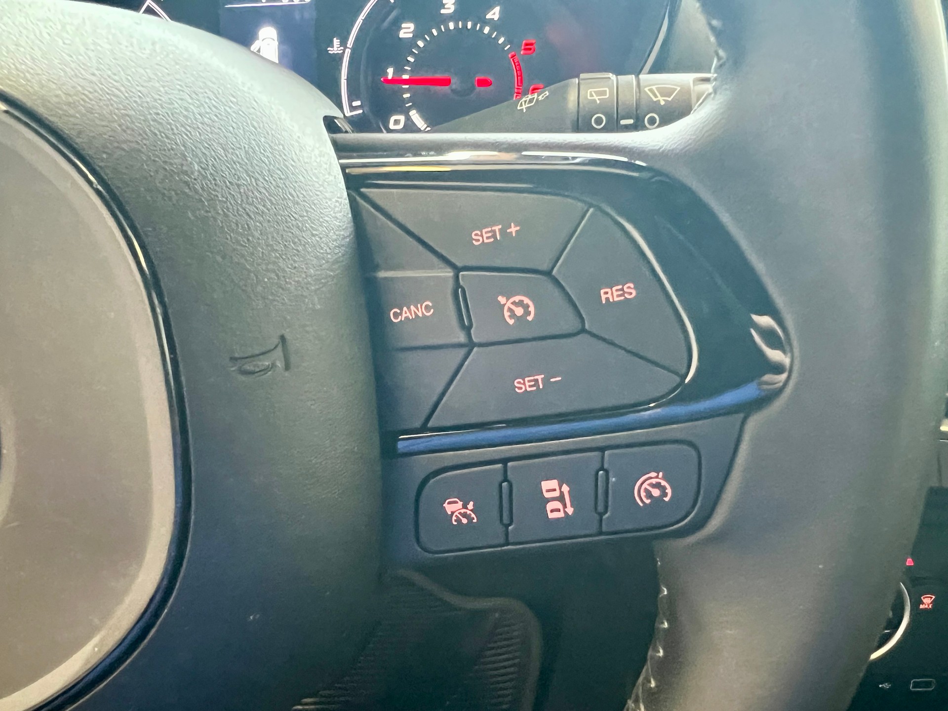FIAT Tipo 1.6MJ Mirror DCT-6-image-19