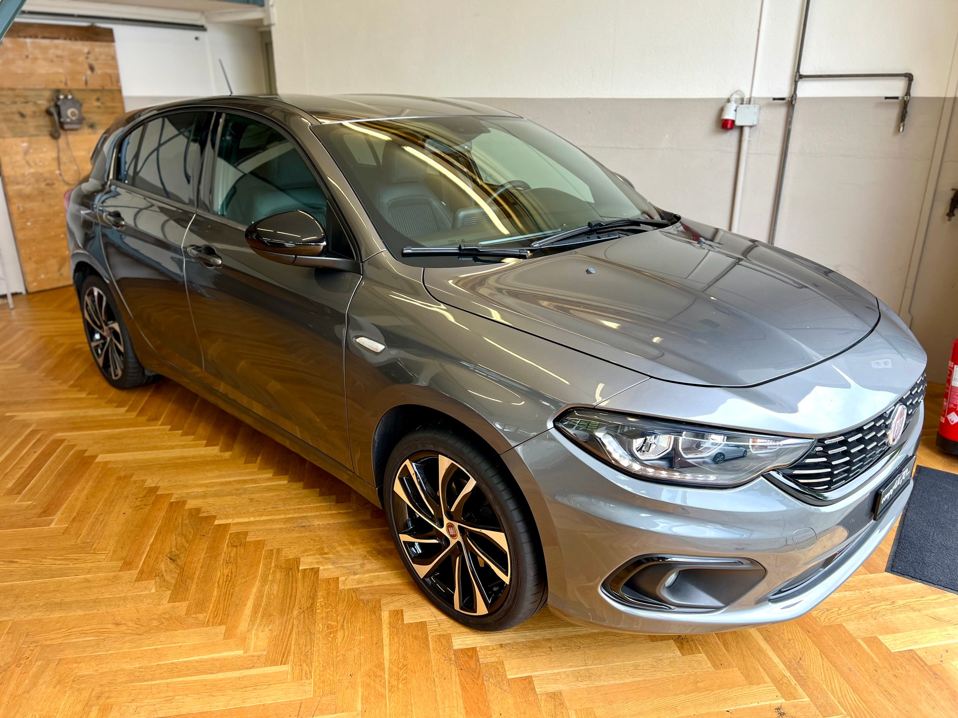 FIAT Tipo 1.6MJ Mirror DCT-6-image-2