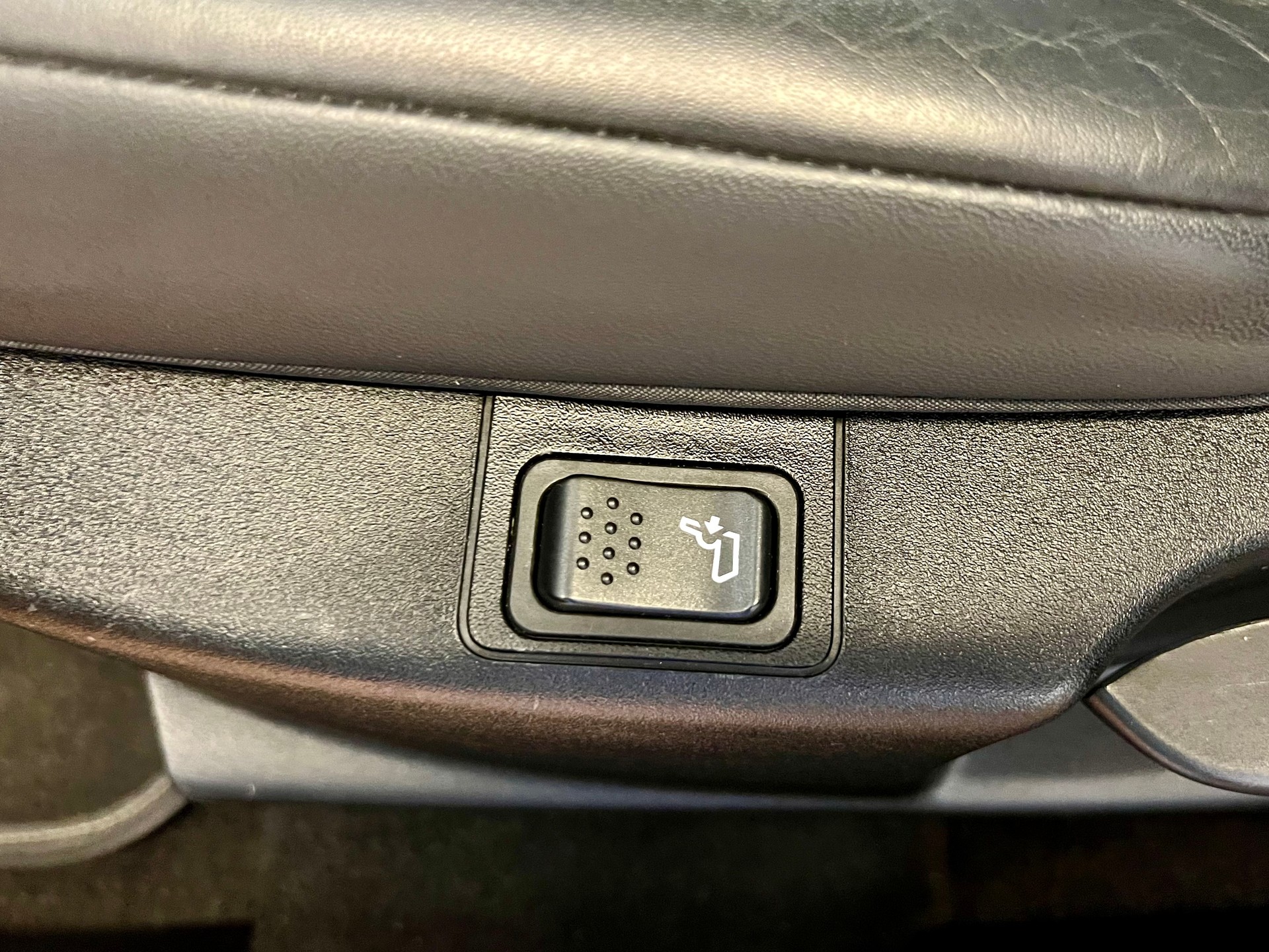 FIAT Tipo 1.6MJ Mirror DCT-6-image-22