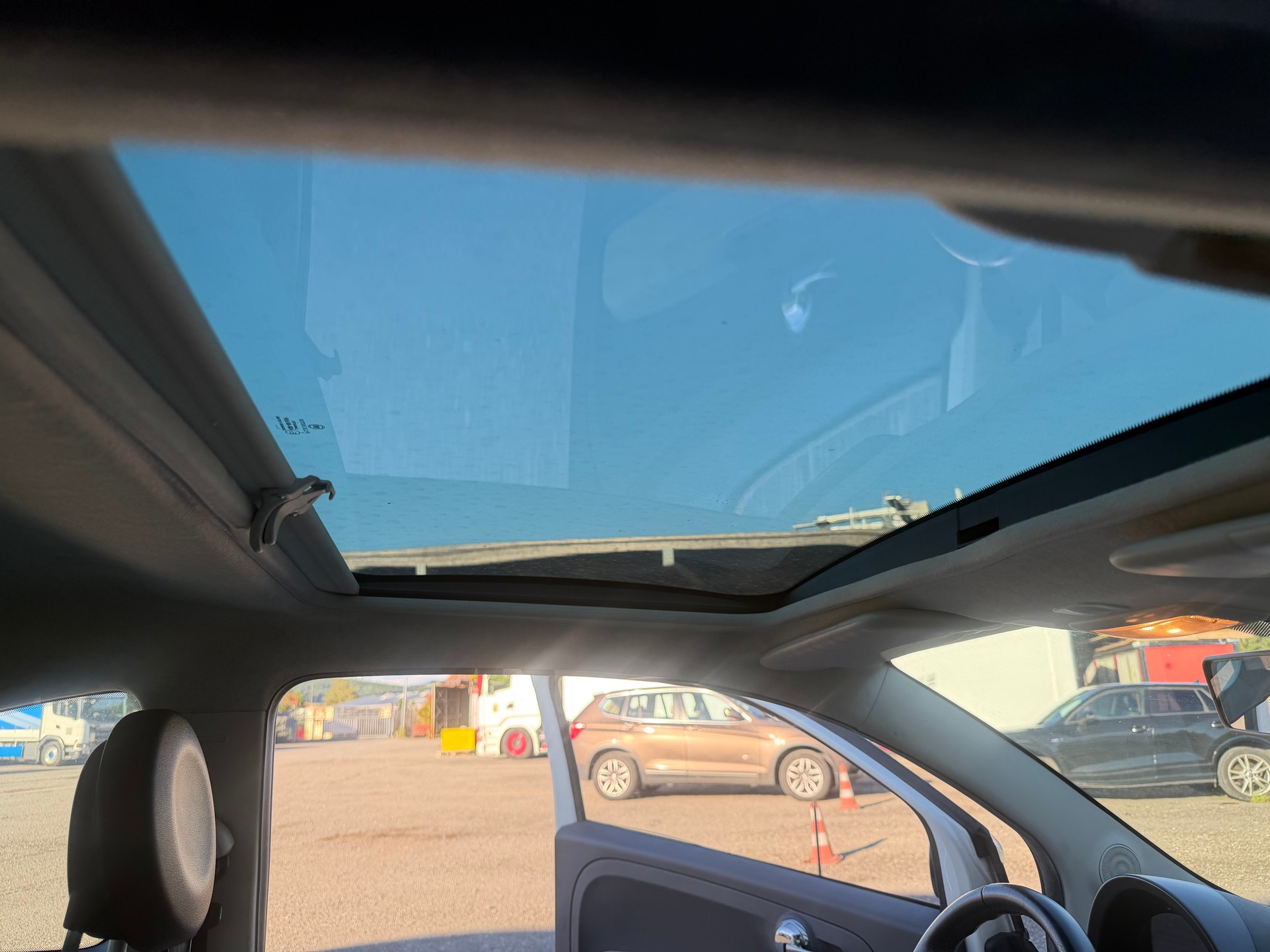 FIAT 500 1.4 16V Lounge-image-6