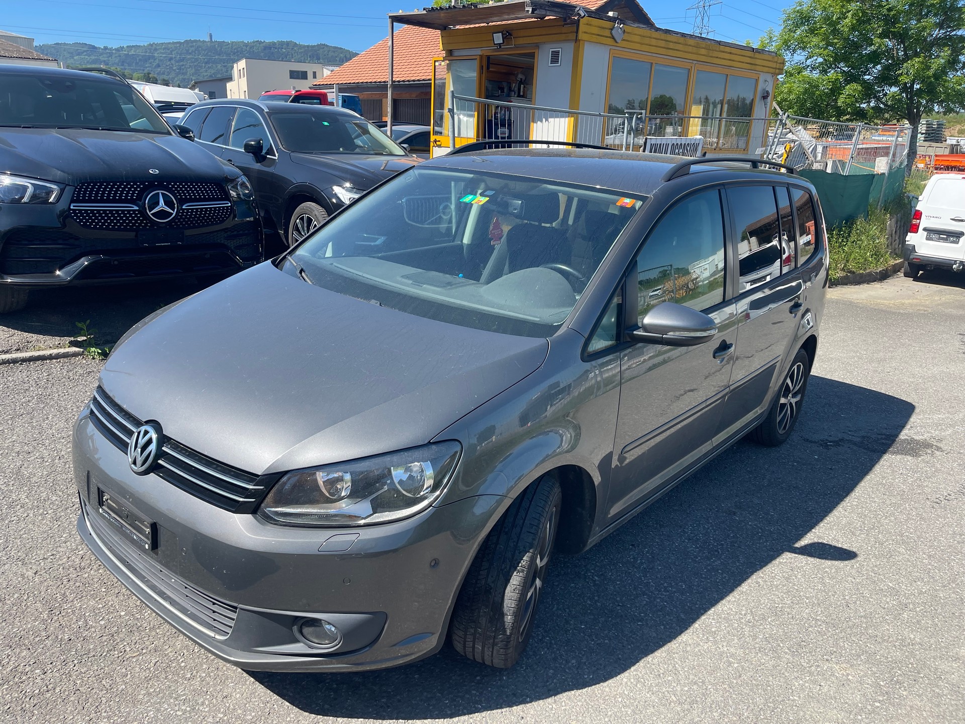 VW Touran 1.4 TSI Trendline DSG-image-2