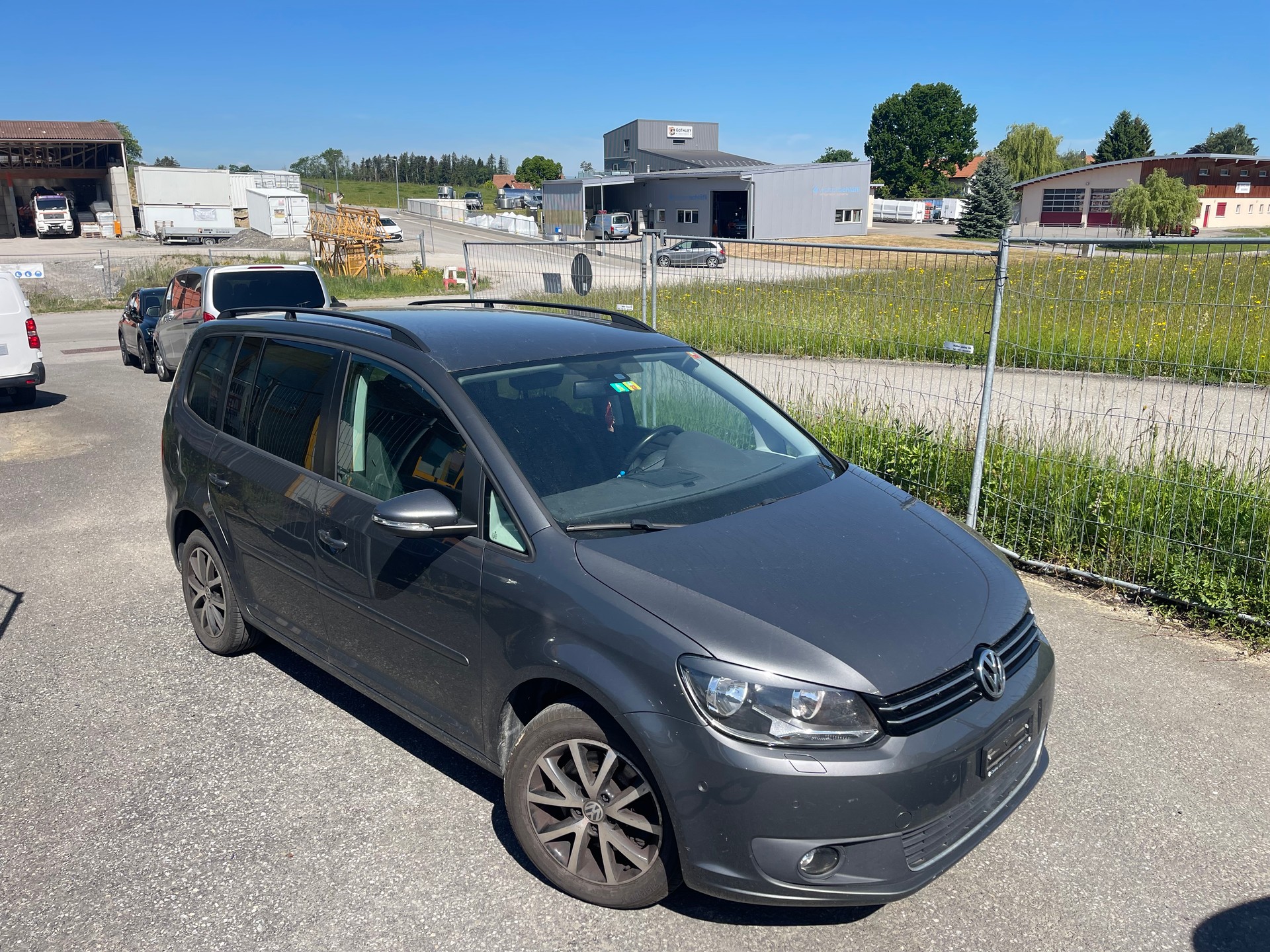 VW Touran 1.4 TSI Trendline DSG-image-0