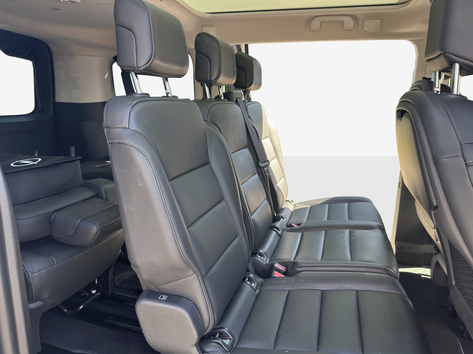 OPEL Zafira-e Life 75kWh Business Edition M-image-14