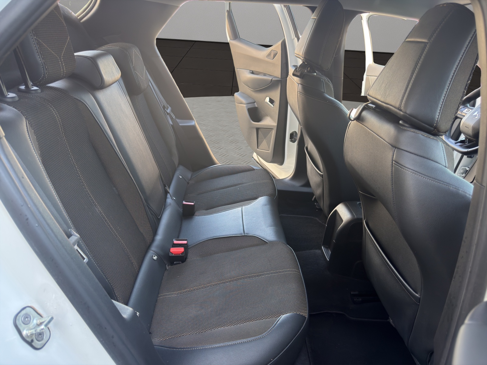 DS AUTOMOBILES DS 3 Crossback 1.2 PureTech Bastille-image-17