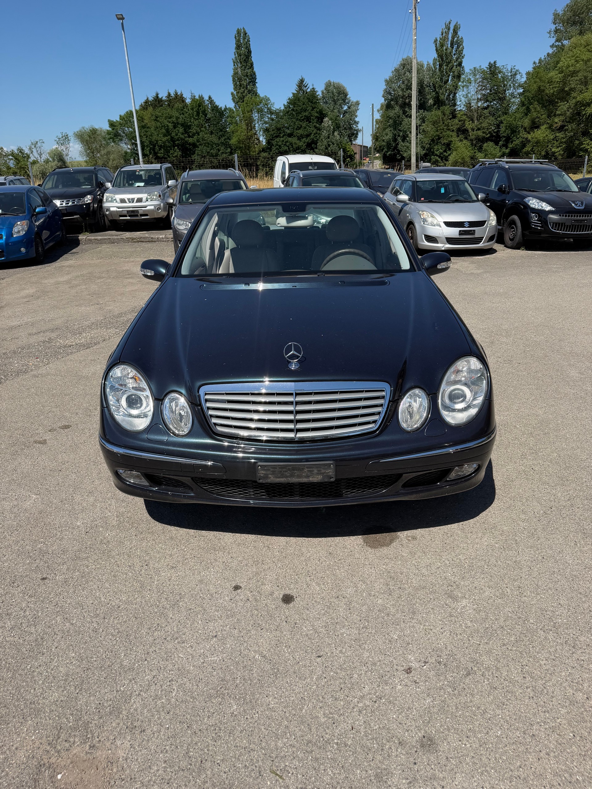 MERCEDES-BENZ E 320 Avantgarde Automatic-image-11