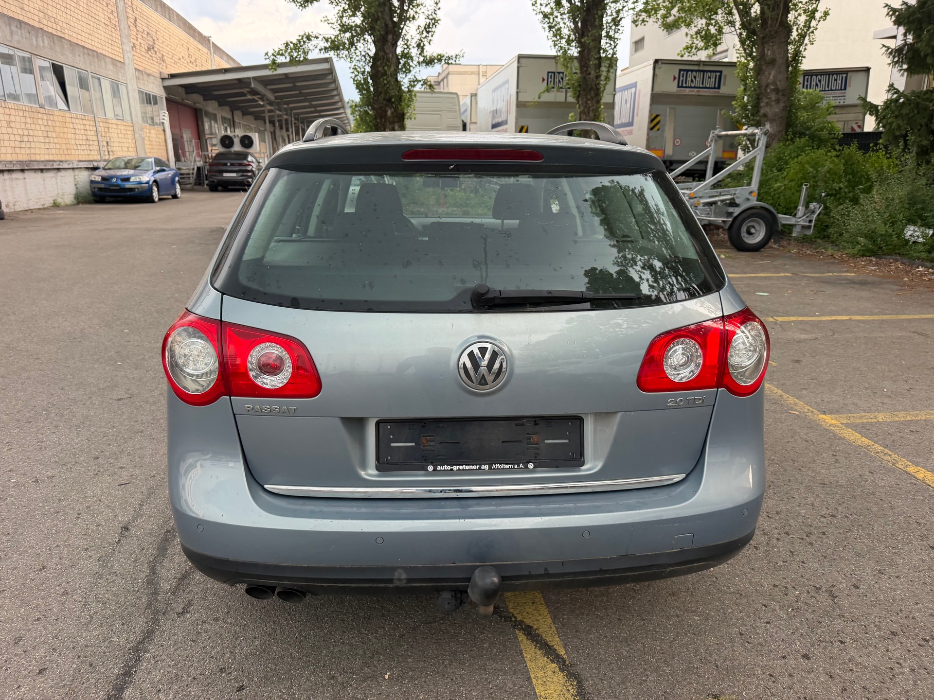 VW Passat Variant 2.0 TDI Advance DSG-image-7
