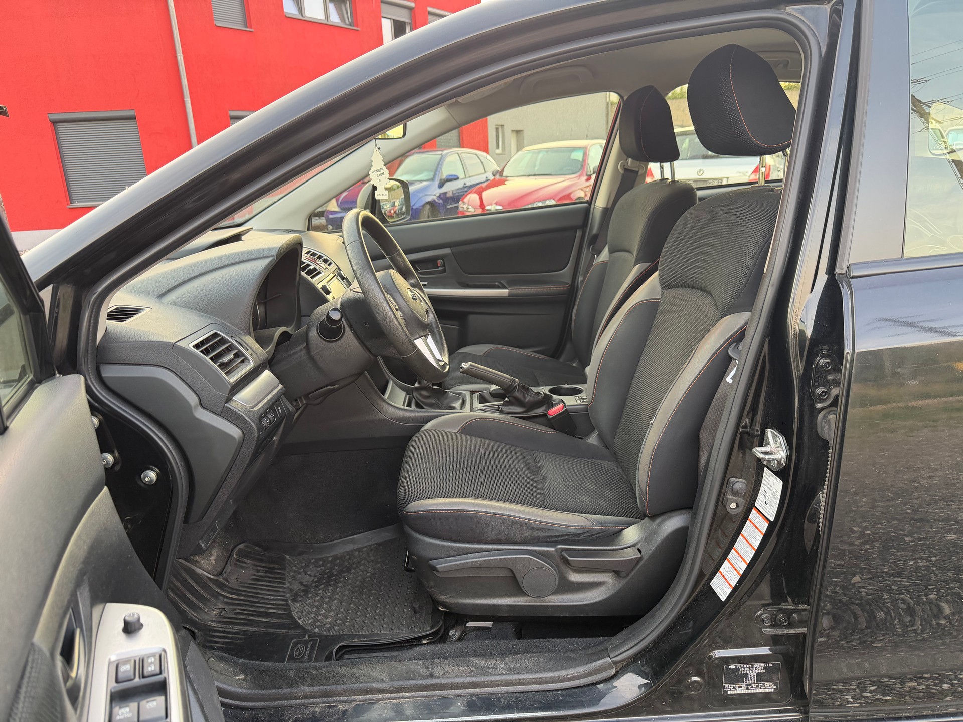SUBARU XV 1.6 Swiss Two-image-11